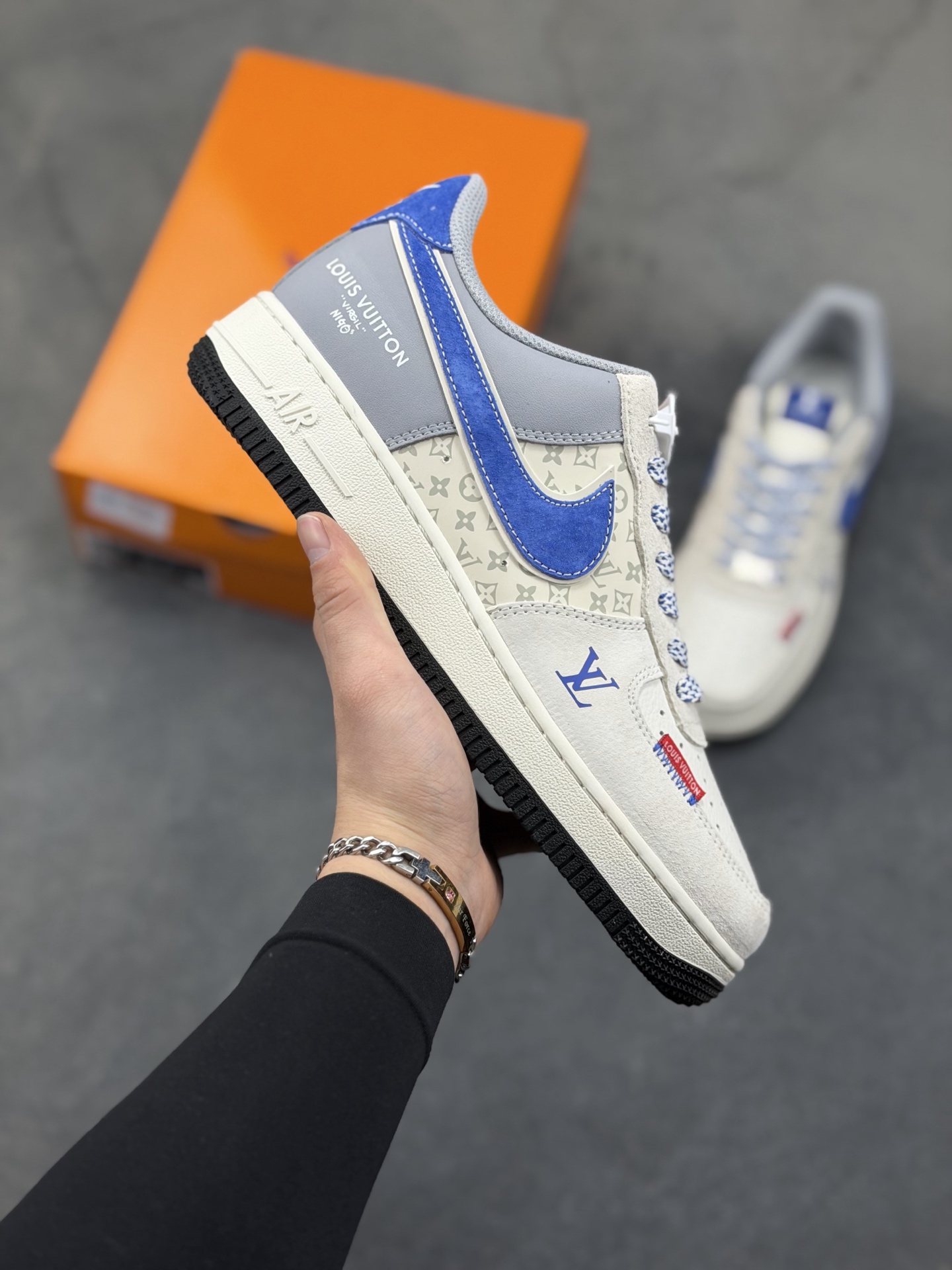 _dwc9sRI58viX15gQtuzo73PYG9-4-EVyu8v-4PQ