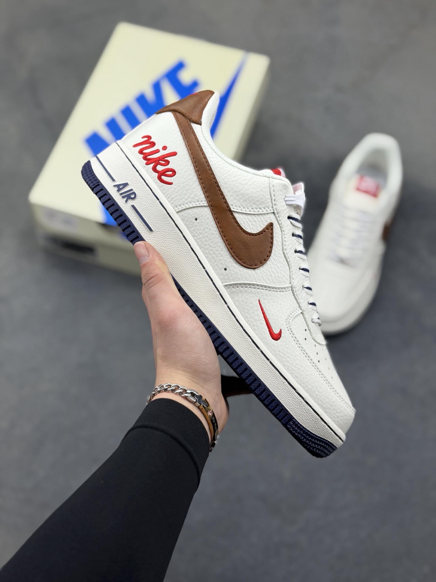 _dmC9s87BZnLz3VbU2QiBO-APHe2uY_bbmzcn27Q