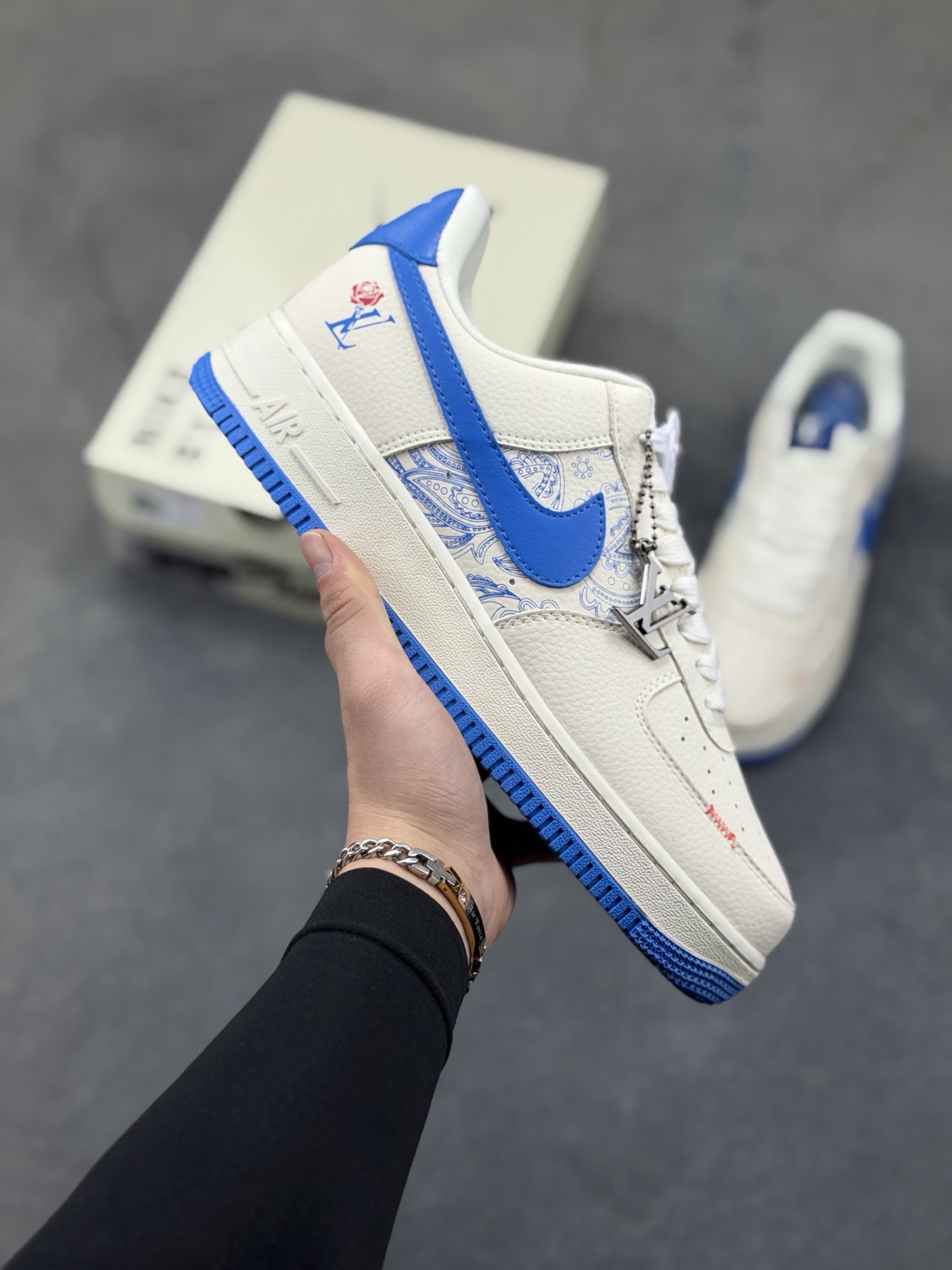 _dsy9sfeQkwGQFALAuxR_6RtJqPHdyaNHaF-kAiQ