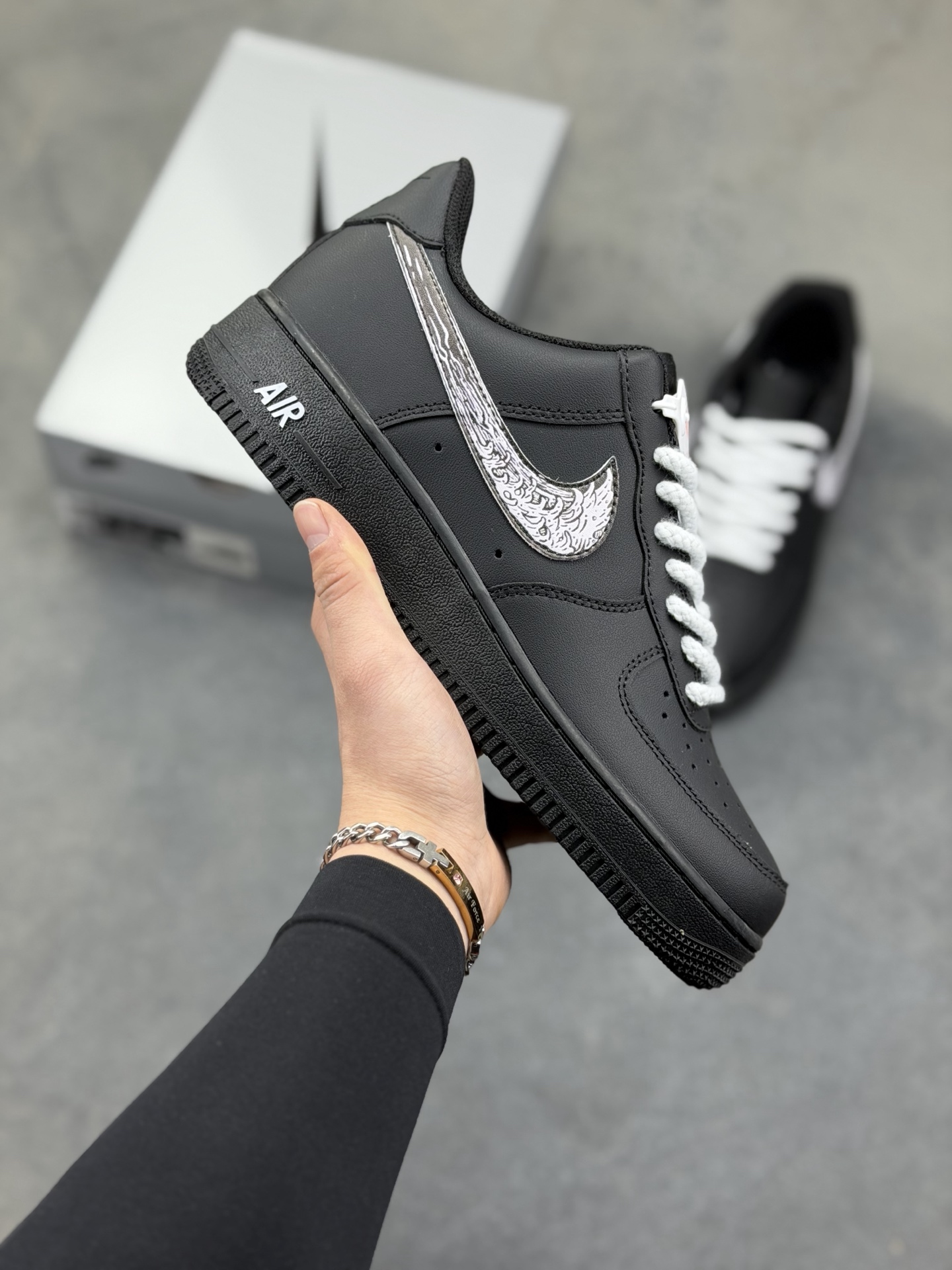 _dv-9slUoWBS_nsopdZvhuNC7olHMWq2jXcdioWw