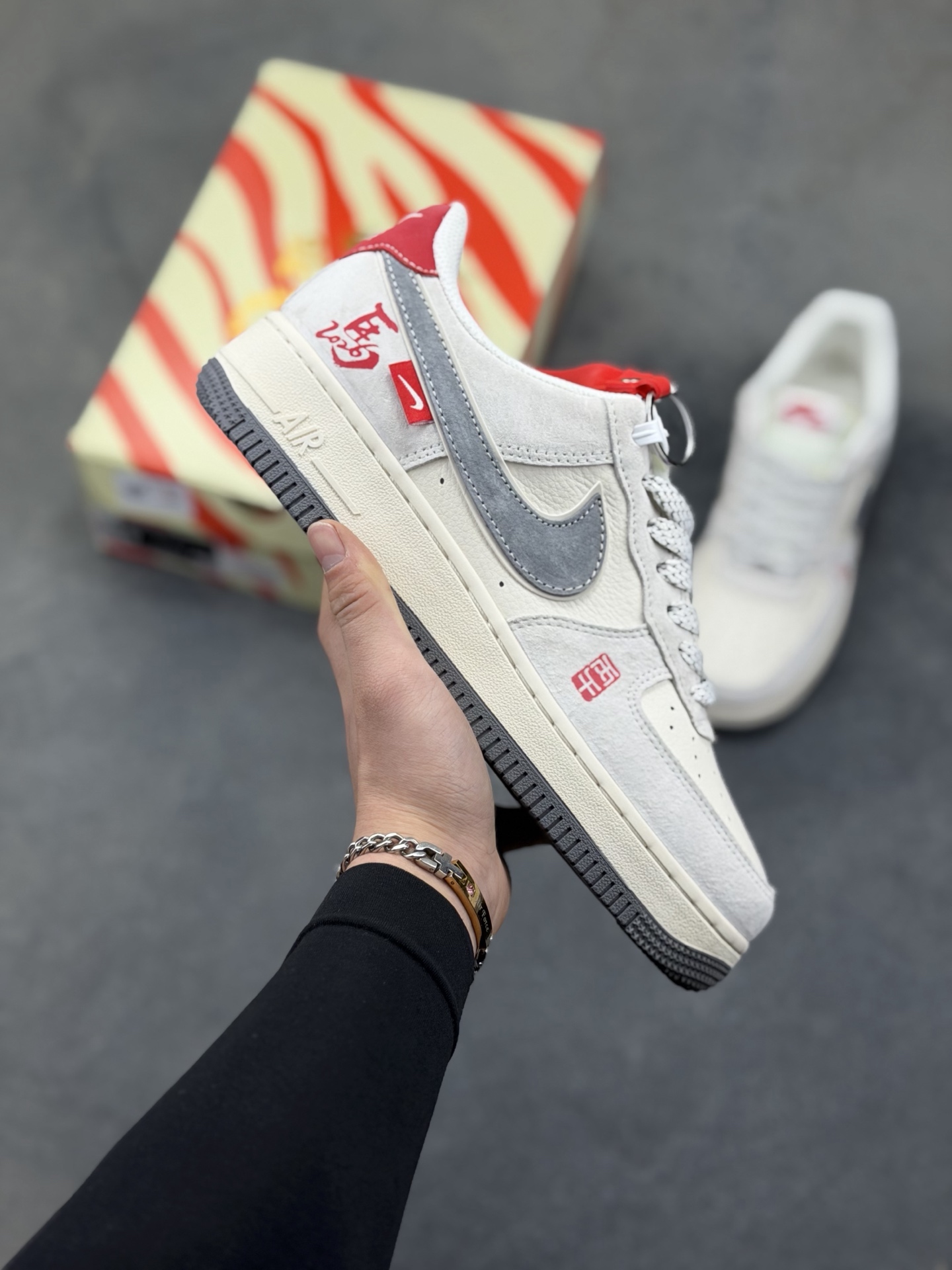 _dtS9sMr351IOBamIWs0SMQtKAJMu7weKyyLvhfQ