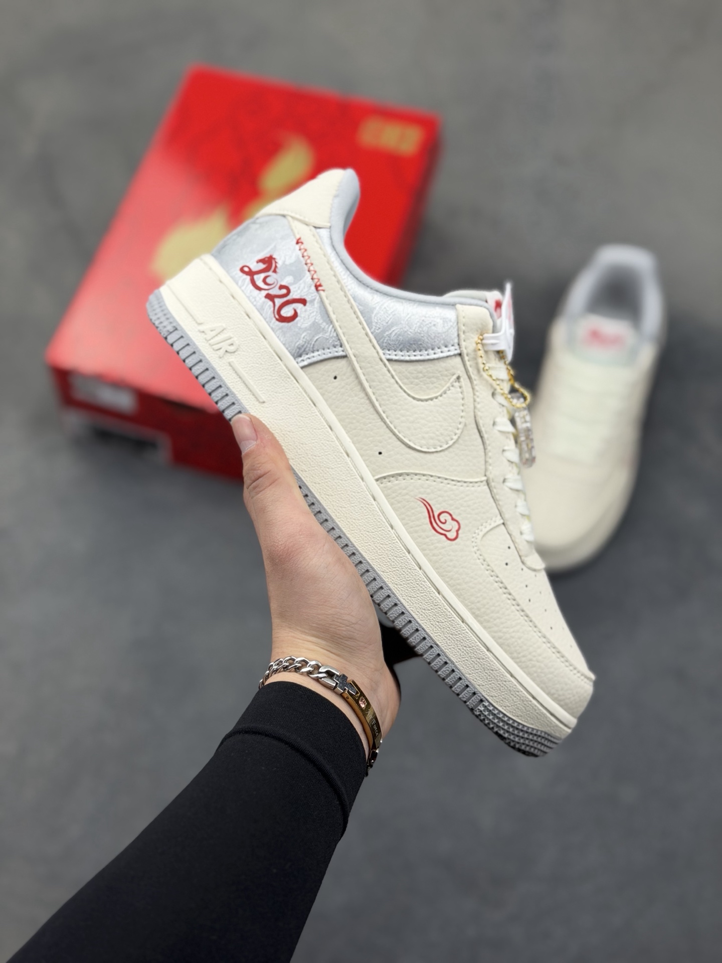 _dpD9swNHFvP_TLnzKm8Uanl0OAuZIK6pFeXVeIA