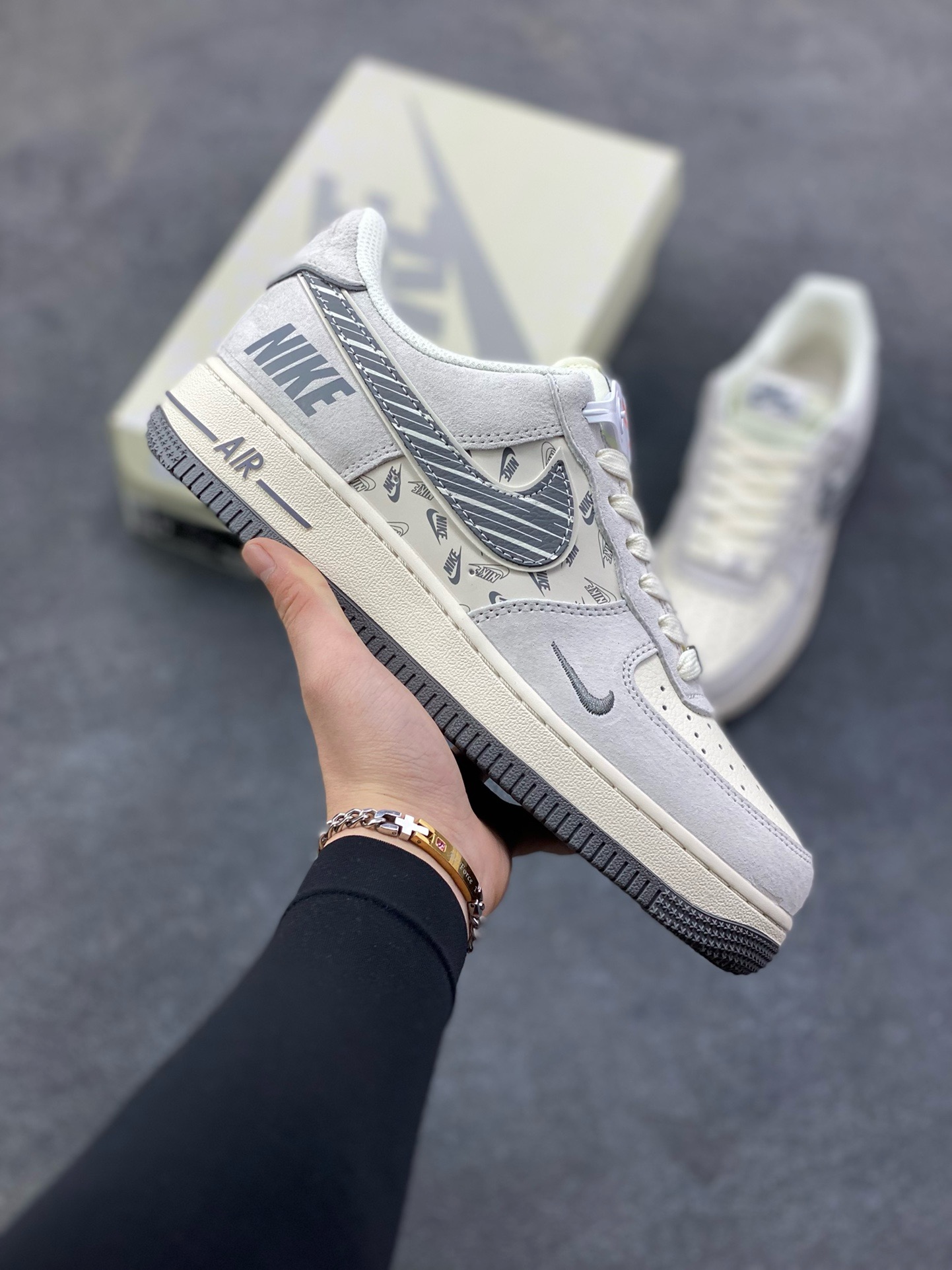 NIke Air Force 1 07 Low – JP8028-071