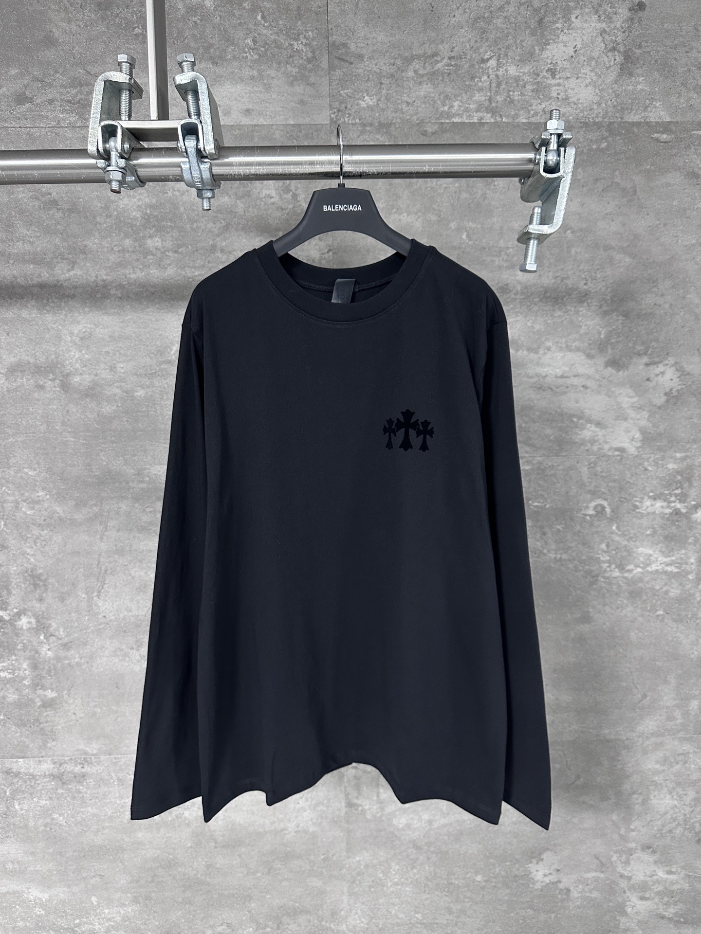 Chrome Hearts Black Flocked Cross Long Sleeve Crew Neck T-Shirt 2 i1758221714952 8765 0 0