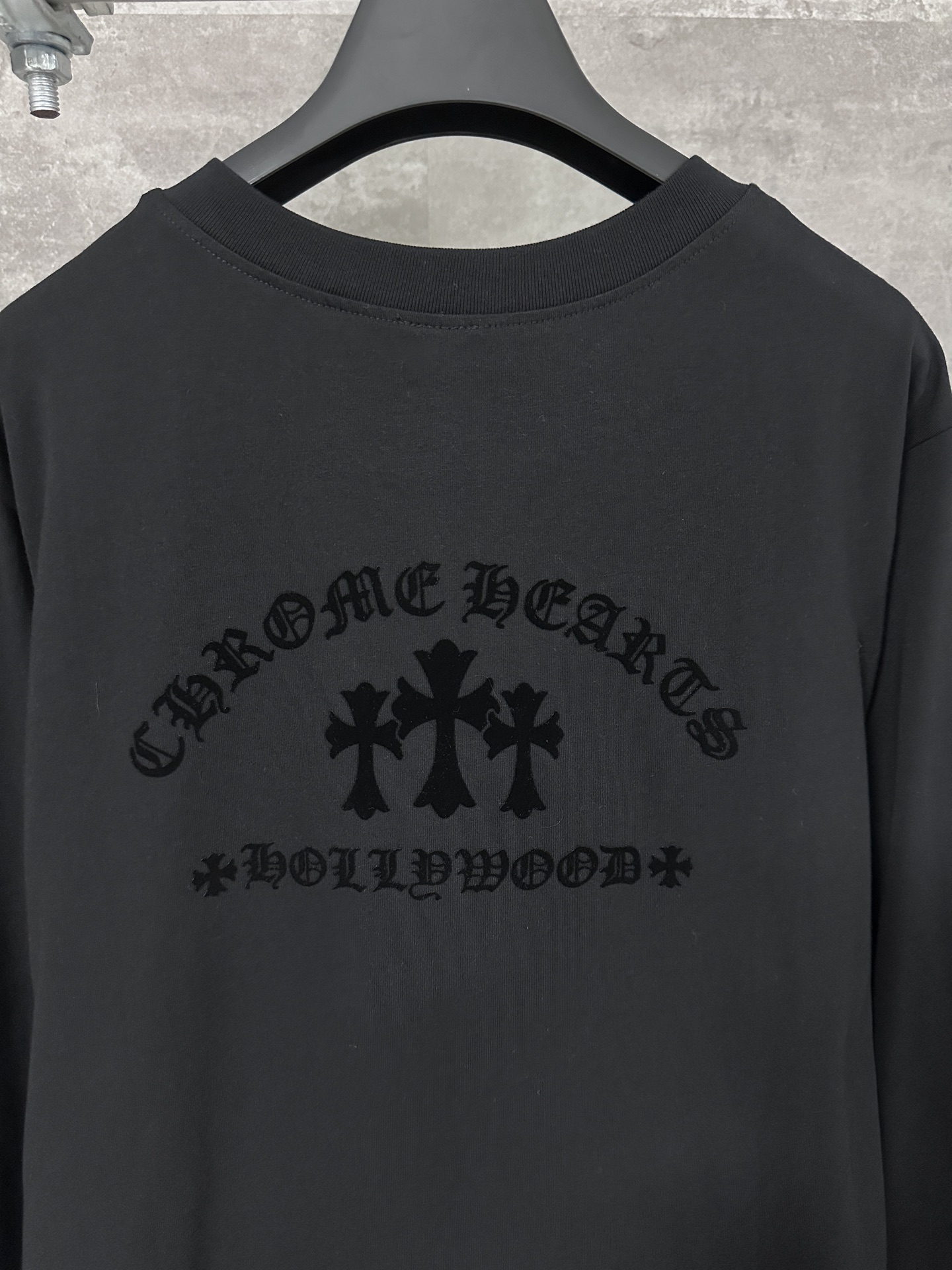 Chrome Hearts Black Flocked Cross Long Sleeve Crew Neck T-Shirt 8 i1758221715063 1479 0 6
