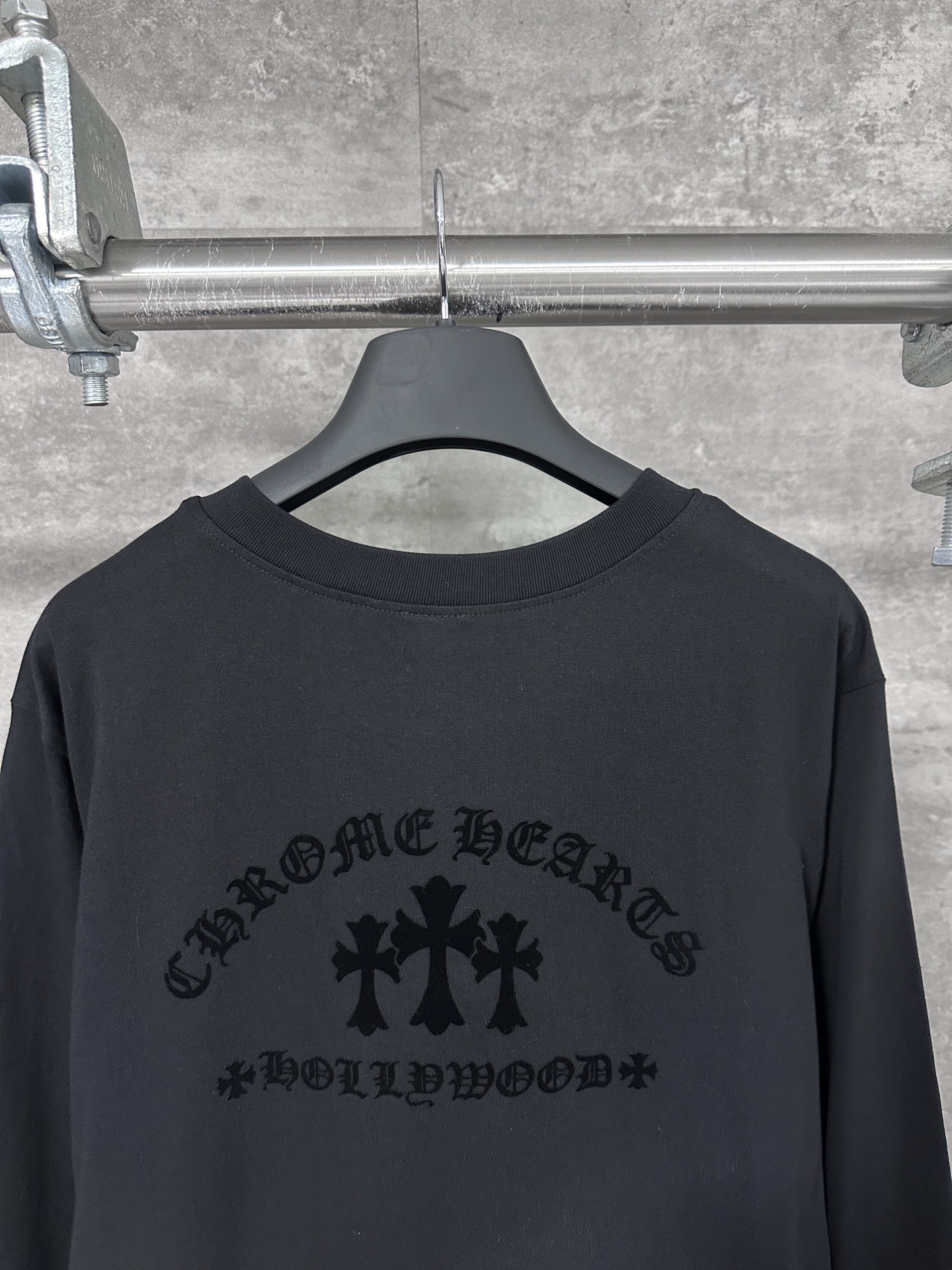 Chrome Hearts Black Flocked Cross Long Sleeve Crew Neck T-Shirt 7 i1758221716311 4325 0 5
