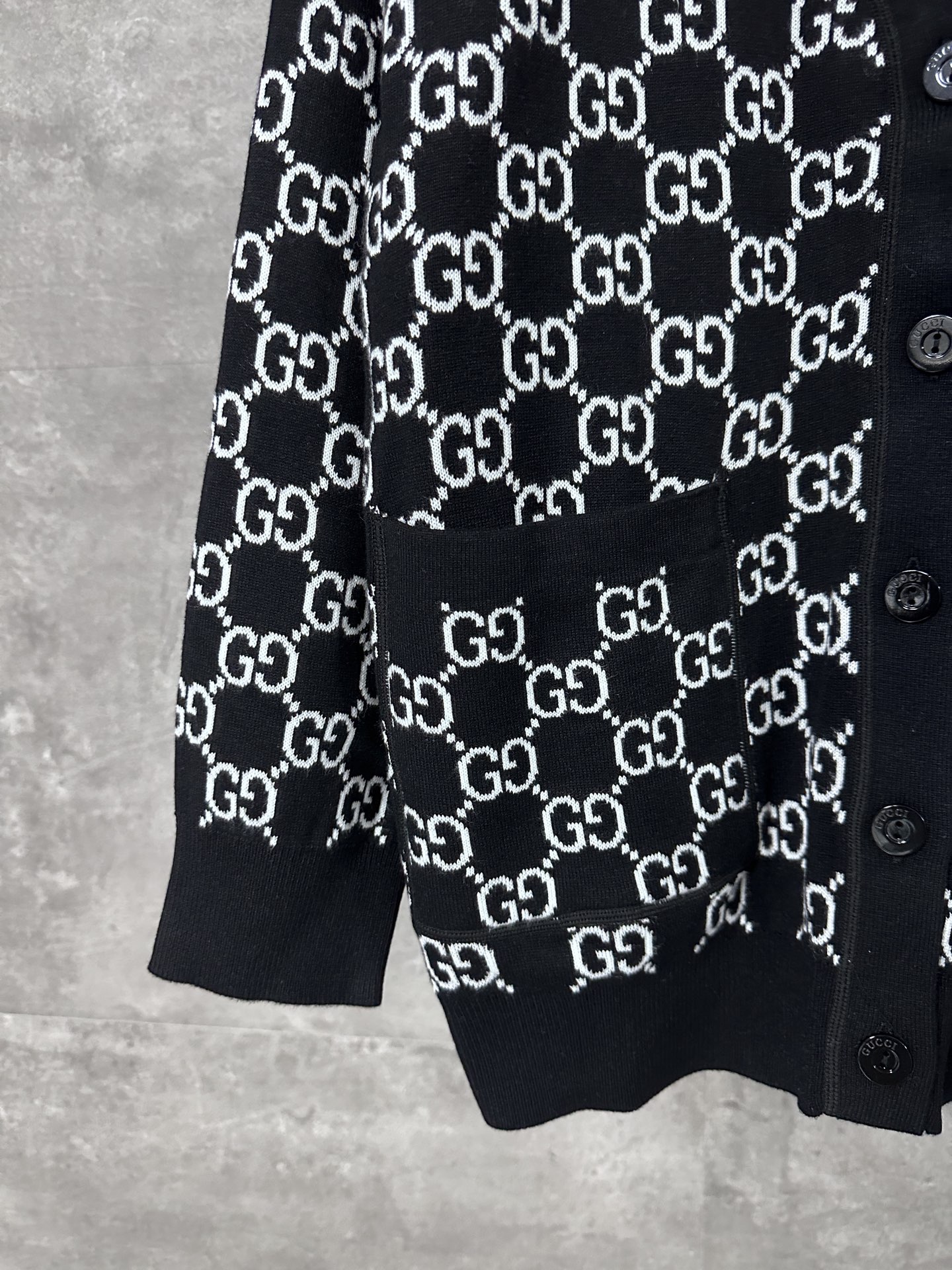 Gucci Black Wool GG Knit Cardigan Sweater with Button Closure - Size S 6 i1759000406822 1208 0 4