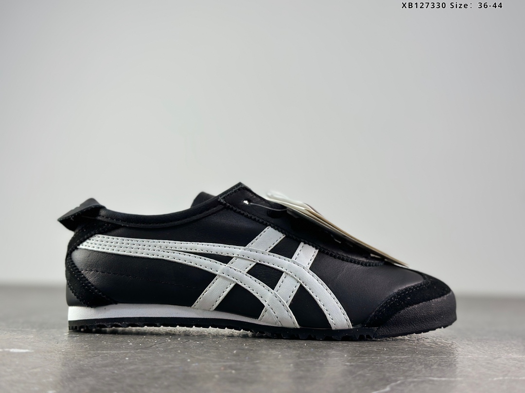 🈴️💰190
✅Asics/亚瑟士 男女鞋真标半码制 日产经典老牌-鬼塚虎/Onitsuka Tiger Mexico 66&reg;经典墨西哥系列复古经典百搭板鞋休闲运动鞋慢跑鞋
采用柔软牛皮鞋面，超国标含胶率耐磨耐弯折RB大底。产品从款式颜色造型上体现出追求舒适和细节的完美。鞋类更是推崇手工制作的严谨，融舒适性与可穿性的设计风格。
注重细节的完美和别致魅力，既保持稳重，又不失轻松的时尚感
尺码：36-44含半码
货号：087LY0308
编码XB127330