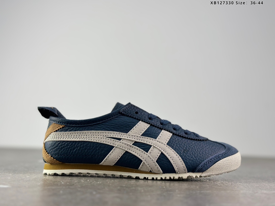 🈴️💰190
✅Asics/亚瑟士 男女鞋真标半码制 日产经典老牌-鬼塚虎/Onitsuka Tiger Mexico 66&reg;经典墨西哥系列复古经典百搭板鞋休闲运动鞋慢跑鞋
采用柔软牛皮鞋面，超国标含胶率耐磨耐弯折RB大底。产品从款式颜色造型上体现出追求舒适和细节的完美。鞋类更是推崇手工制作的严谨，融舒适性与可穿性的设计风格。
注重细节的完美和别致魅力，既保持稳重，又不失轻松的时尚感
尺码：36-44含半码
货号：087LY0308
编码XB127330