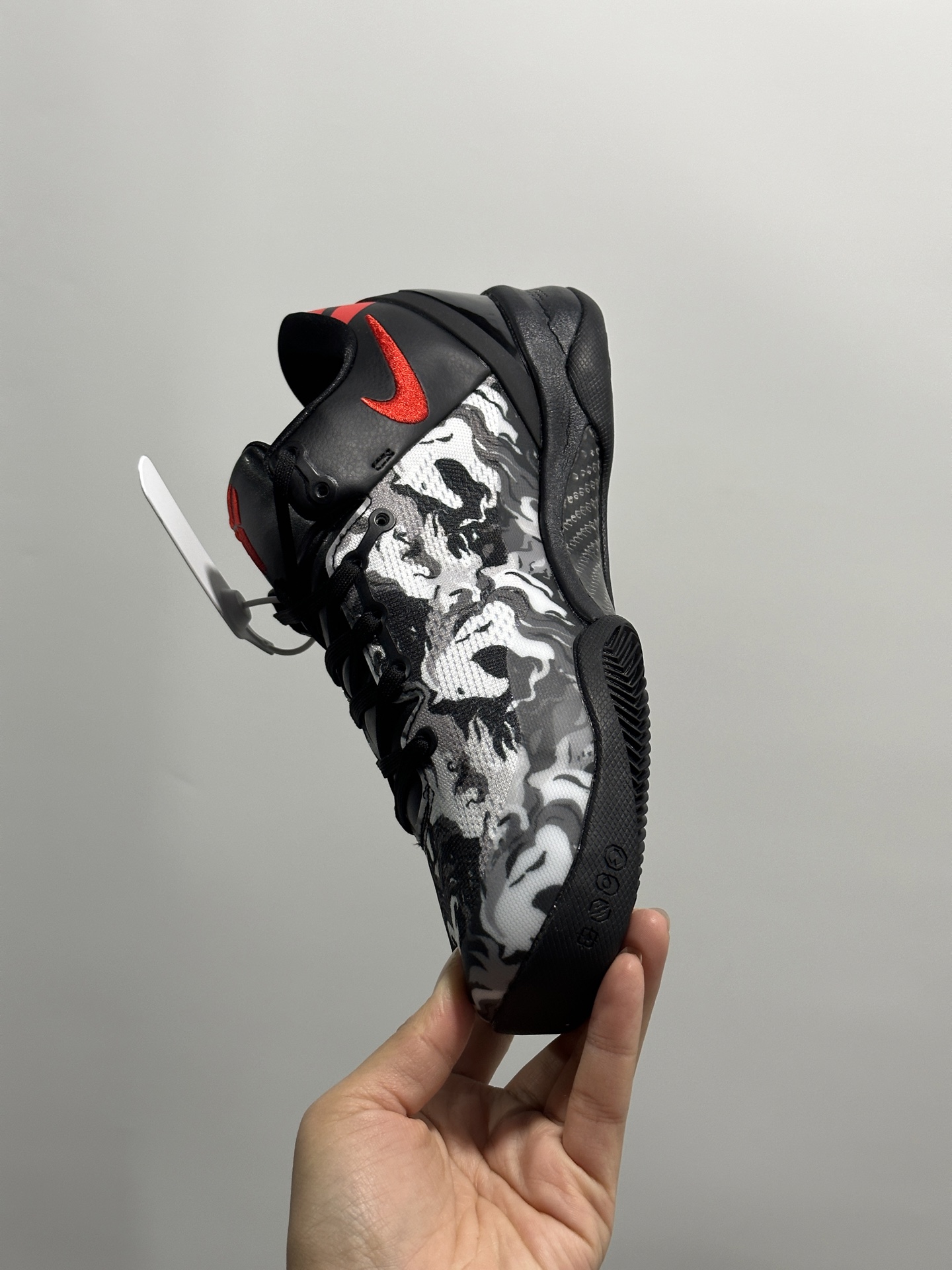 💰380
公司级✅Nike JA 3耐克时尚百搭 耐磨透气 低帮篮球鞋
货号:HF2793-009
编码GL123300
 Size:38-46B