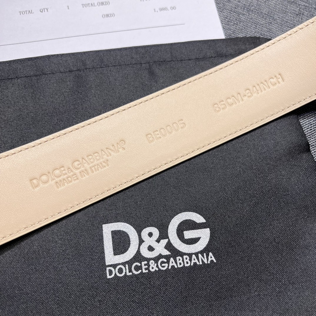 DG宽4.0cmDolce&Gabbana全新鹿皮纹印花全小牛皮腰带,简约配饰,点缀个性化DG徽标搭扣D