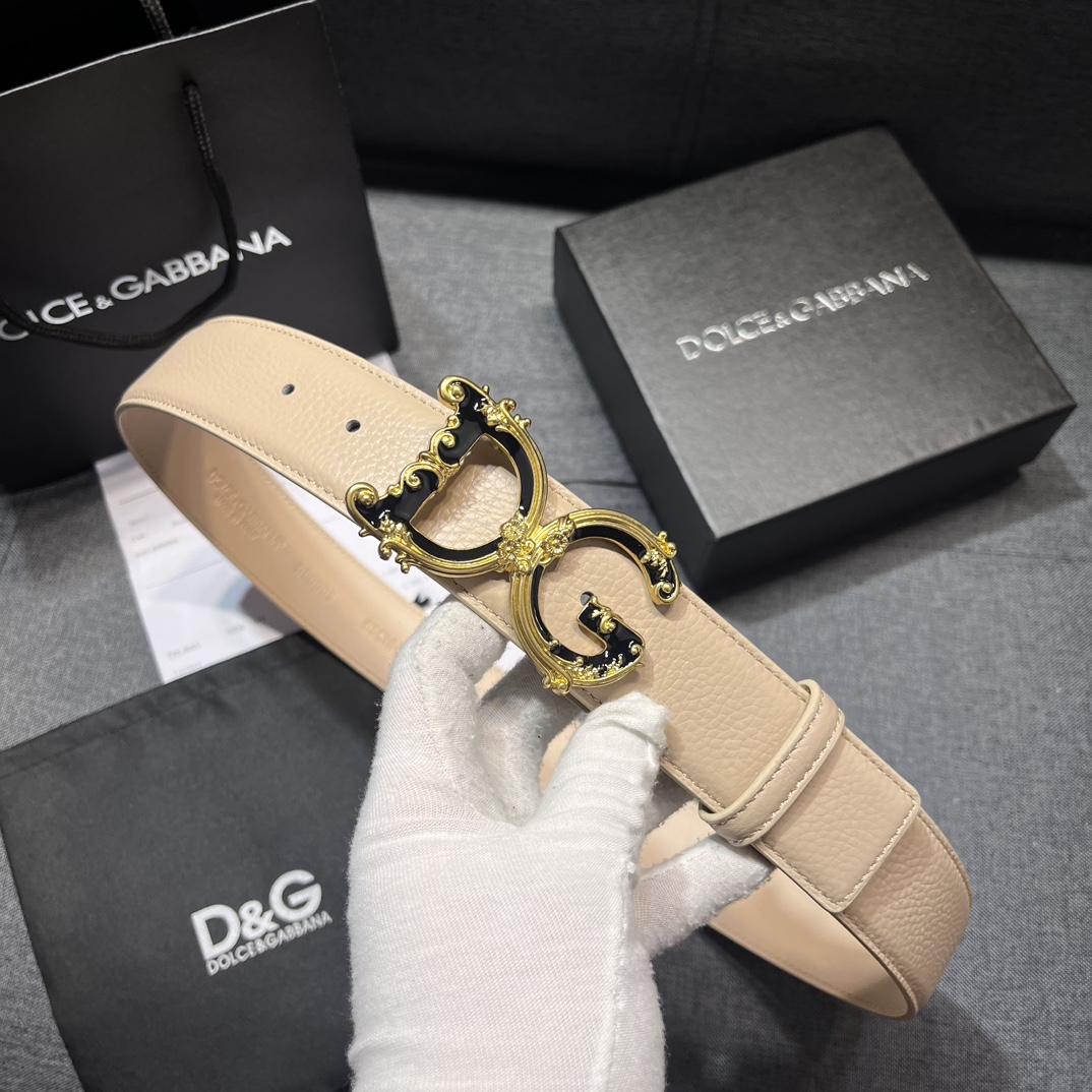 DG宽4.0cmDolce&Gabbana全新鹿皮纹印花全小牛皮腰带,简约配饰,点缀个性化DG徽标搭扣D