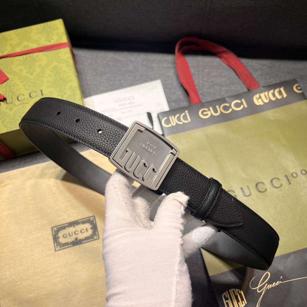 古奇新款宽3.5cm男士腰带各式百搭单品继续为Gucci2024早春系列添姿加彩这款时尚腰带以黑色皮革匠