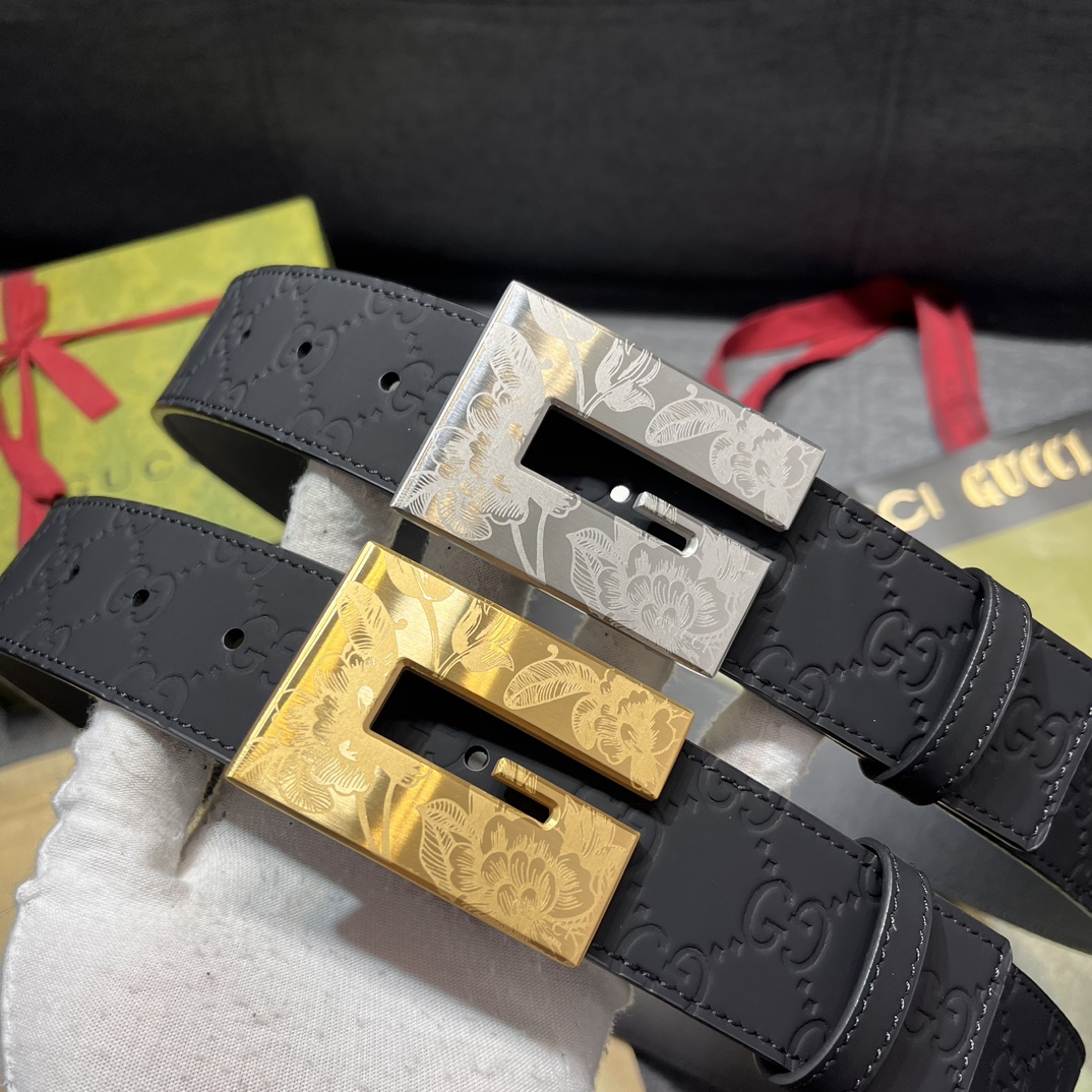     古奇 宽4.0cm 新款 各式百搭单品继续为Gucci 2024早春系列添姿加彩。这款黑色腰带以