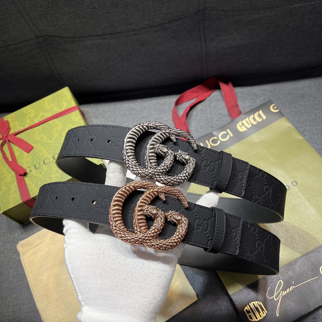     古奇 宽4.0cm 新款 各式百搭单品继续为Gucci 2024早春系列添姿加彩。这款黑色腰带以