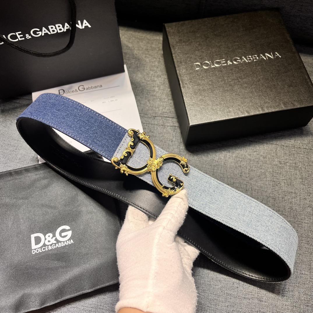 DG宽4.0cmDolce&Gabbana新款真空电镀金属徽标搭扣搭扣下方设有点扣无镍搭扣与配件采用织布