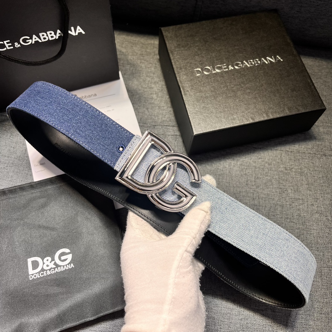 DG宽4.0cmDolce&Gabbana新款真空电镀金属徽标搭扣搭扣下方设有点扣无镍搭扣与配件采用织布