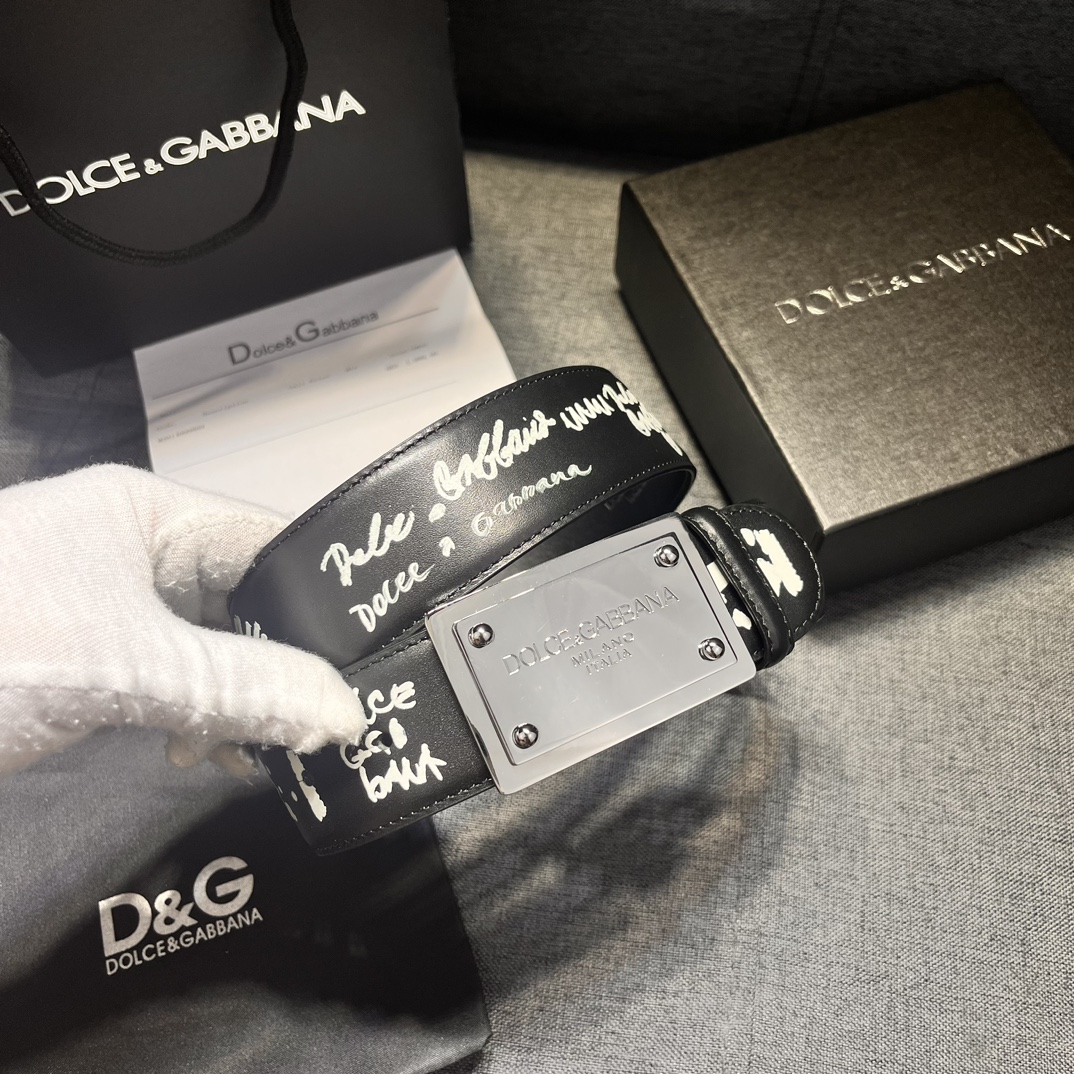 DG宽4.0Dolce&Gabbana新款黑色印花小牛皮腰带摩登干练配饰缀以双色电镀金属DG徽标搭扣