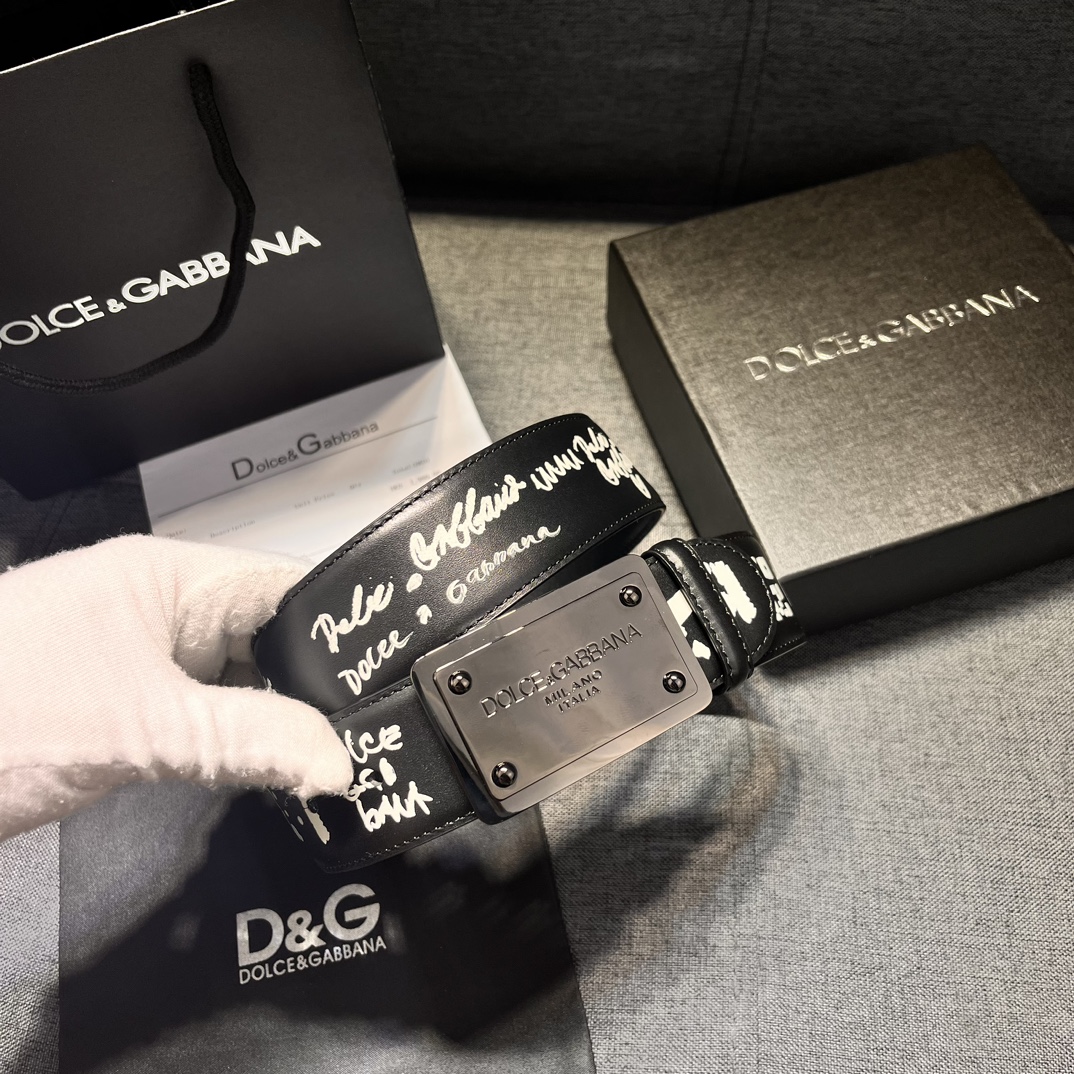 DG宽4.0Dolce&Gabbana新款黑色印花小牛皮腰带摩登干练配饰缀以双色电镀金属DG徽标搭扣