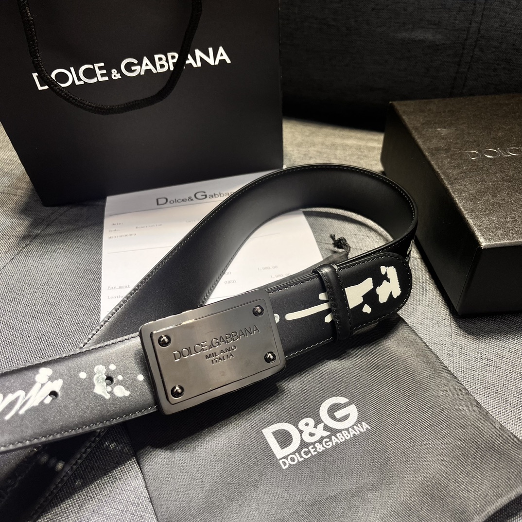 DG宽4.0Dolce&Gabbana新款黑色印花小牛皮腰带摩登干练配饰缀以双色电镀金属DG徽标搭扣