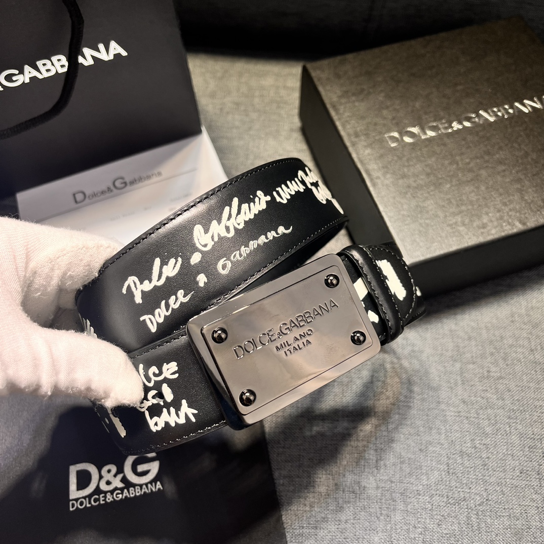 DG宽4.0Dolce&Gabbana新款黑色印花小牛皮腰带摩登干练配饰缀以双色电镀金属DG徽标搭扣