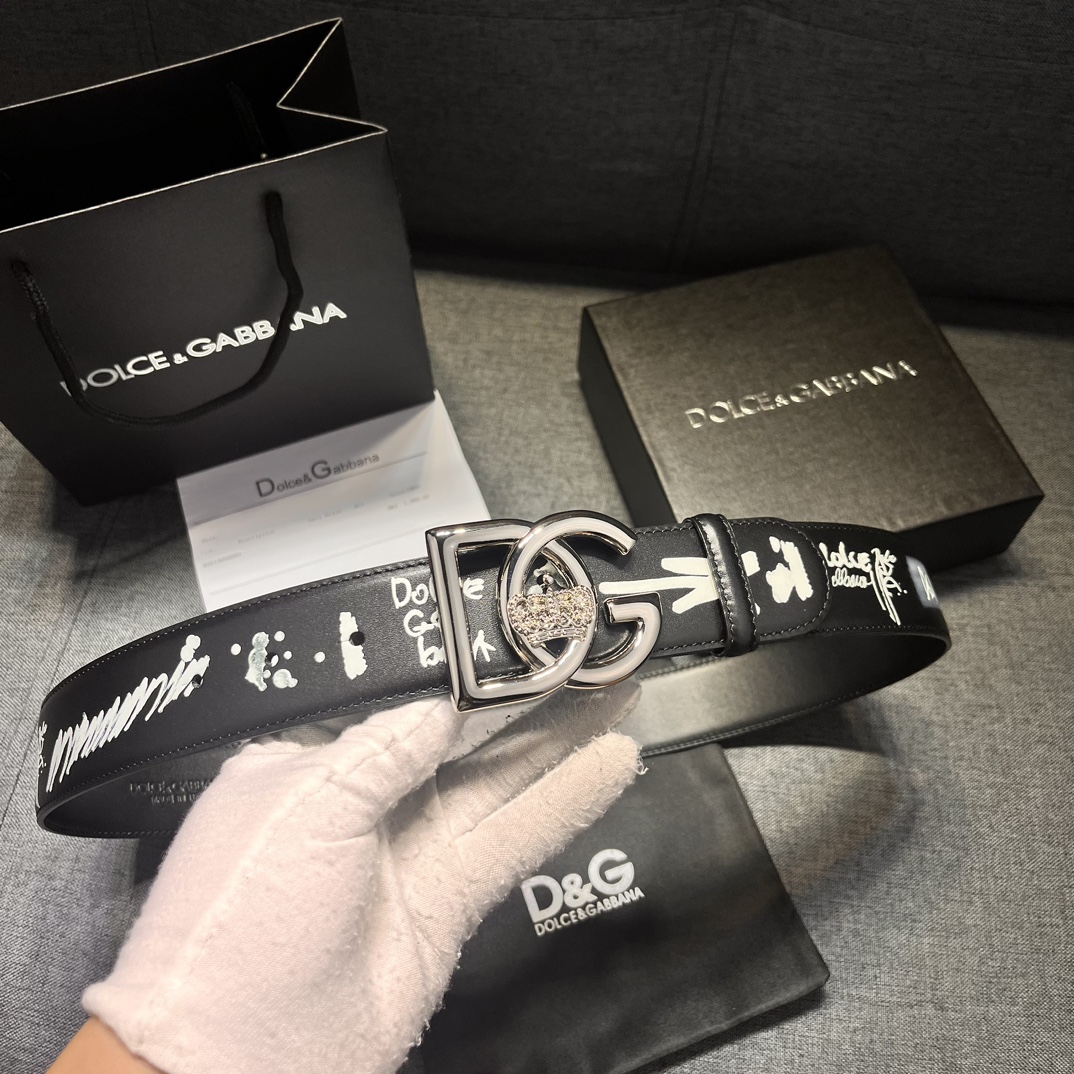 DG宽4.0Dolce&Gabbana新款黑色印花小牛皮腰带摩登干练配饰缀以双色电镀金属DG徽标搭扣