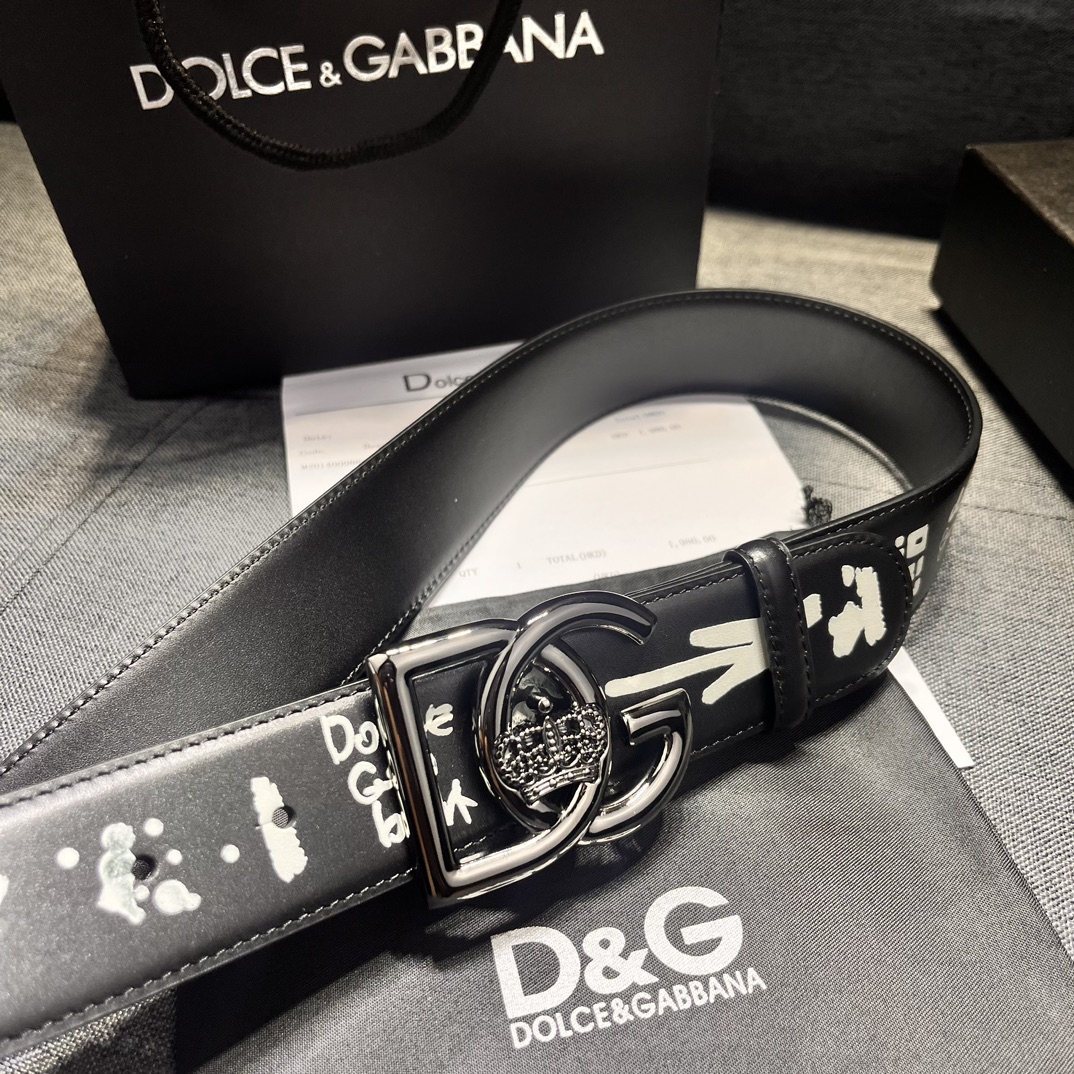 DG宽4.0Dolce&Gabbana新款黑色印花小牛皮腰带摩登干练配饰缀以双色电镀金属DG徽标搭扣