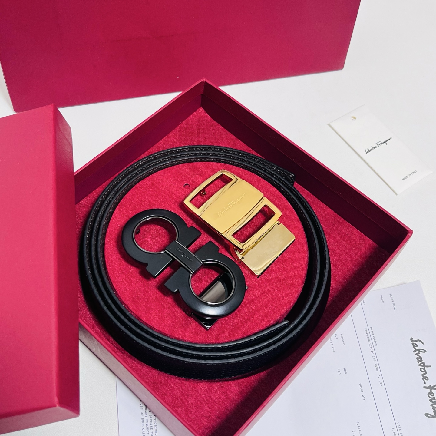Ferragamo · 一带双扣 此款采用進口皮制作·專櫃原單品質·搭配原版Gancio五金·3.5cm规格·可调式皮带