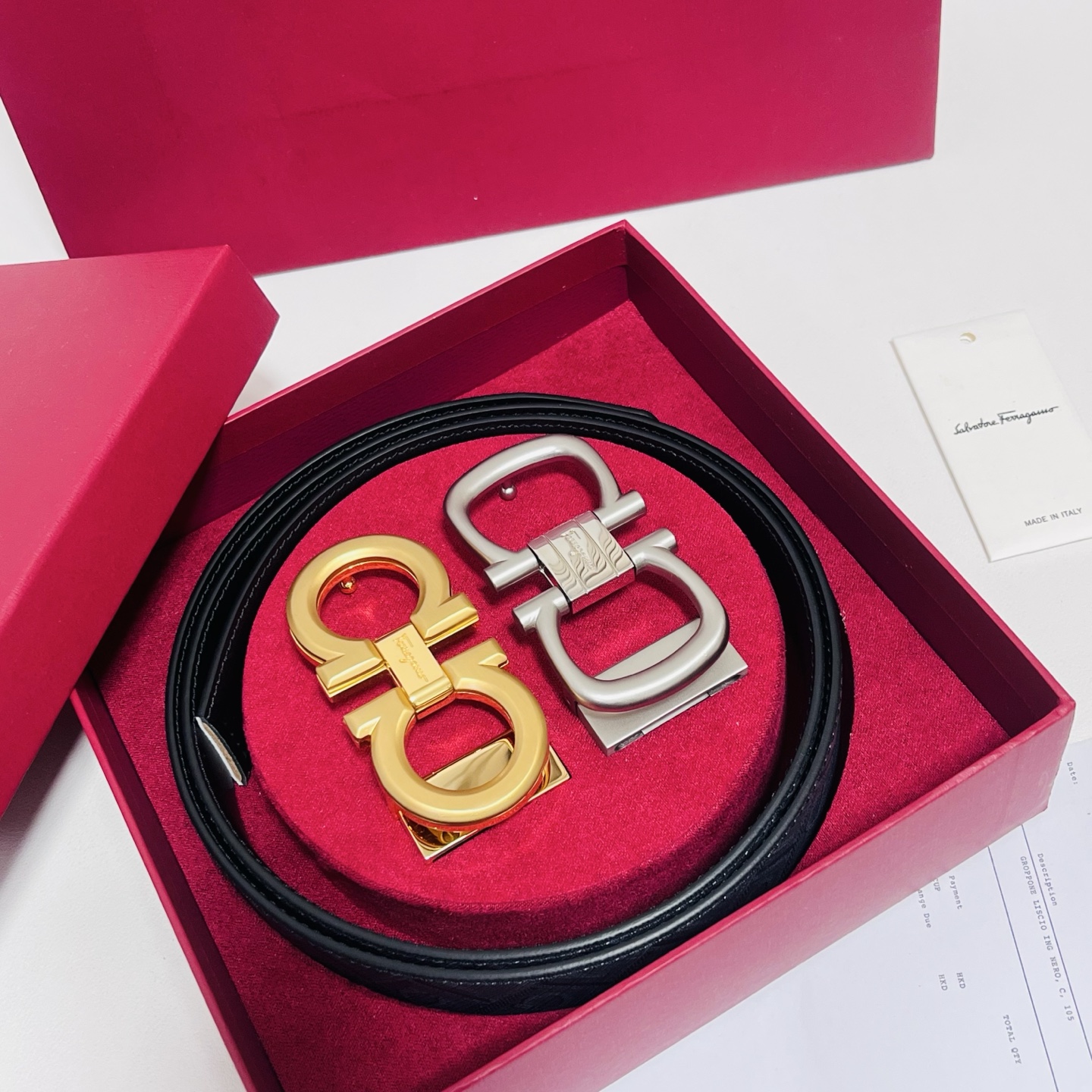 Ferragamo · 一带双扣 此款采用進口皮制作·專櫃原單品質·搭配原版Gancio五金·3.5cm规格·可调式皮带
