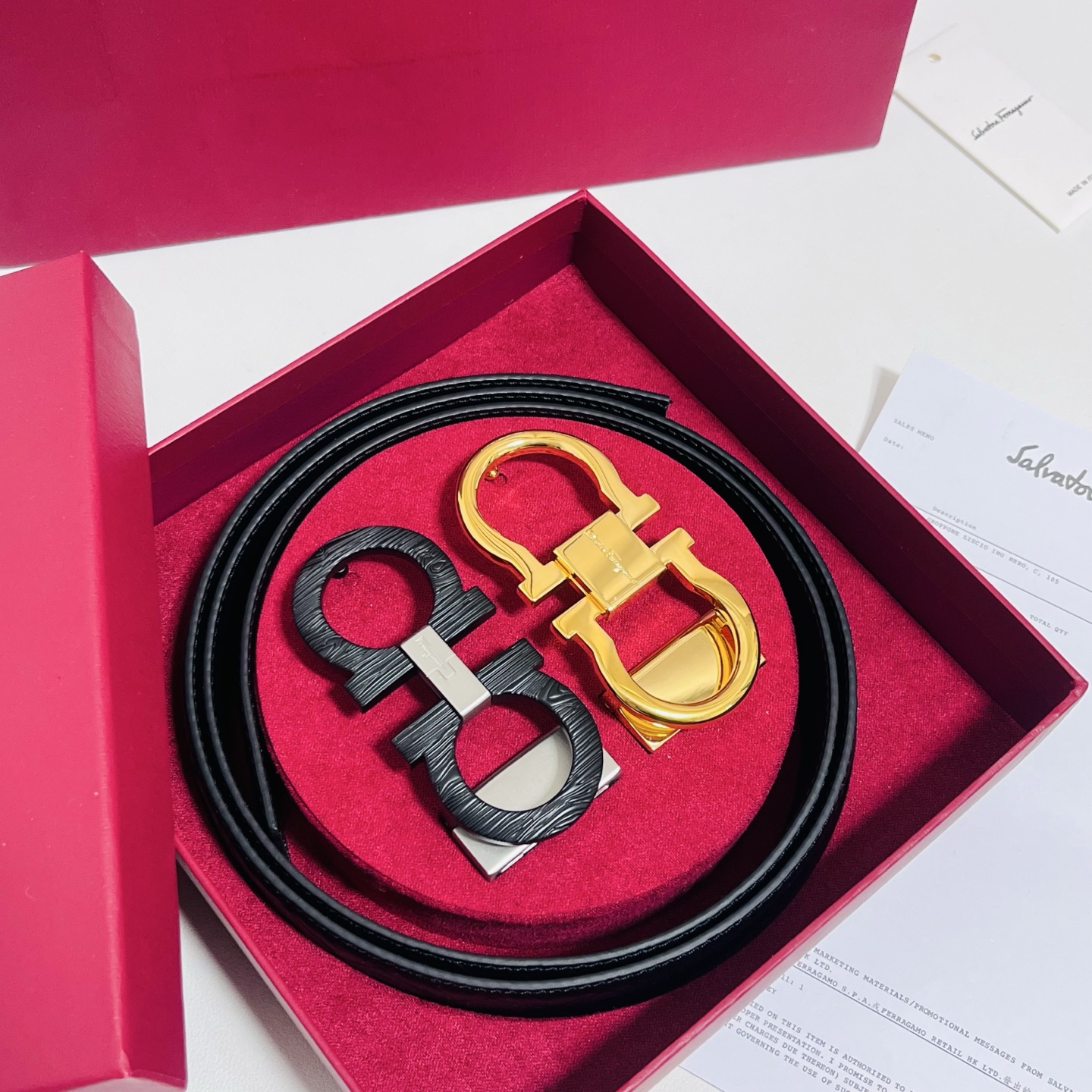 Ferragamo · 一带双扣 此款采用進口皮制作·專櫃原單品質·搭配原版Gancio五金·3.5cm规格·可调式皮带