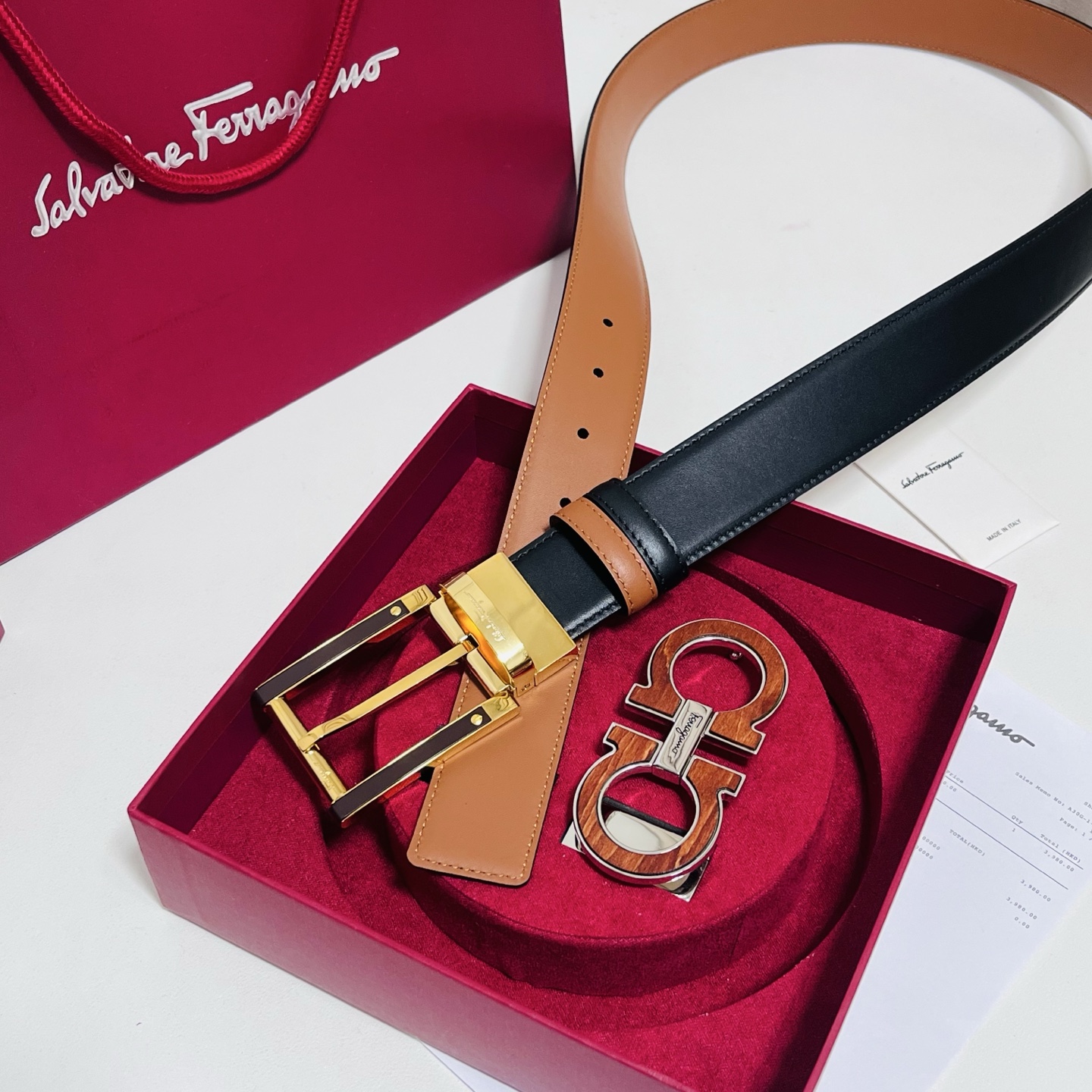 Ferragamo · 一带双扣 此款采用進口皮制作·專櫃原單品質·搭配原版Gancio五金·3.5cm规格·可调式皮带
