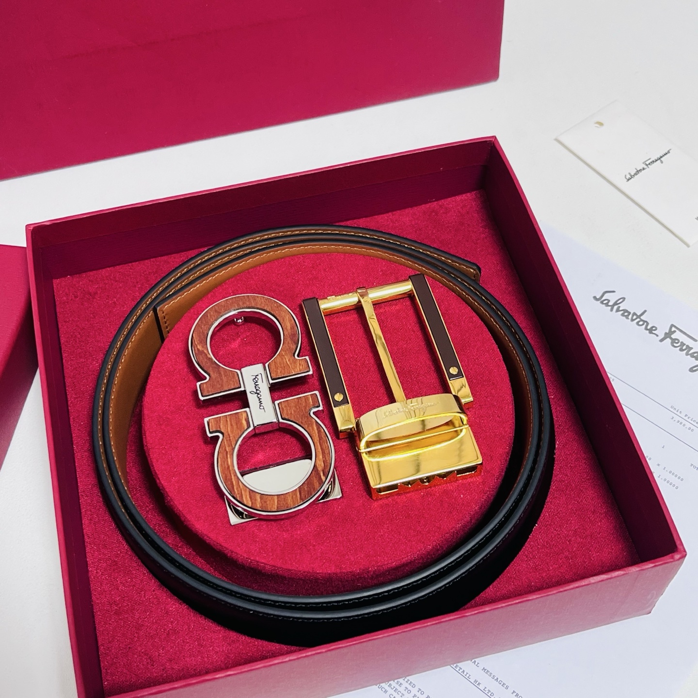 Ferragamo · 一带双扣 此款采用進口皮制作·專櫃原單品質·搭配原版Gancio五金·3.5cm规格·可调式皮带