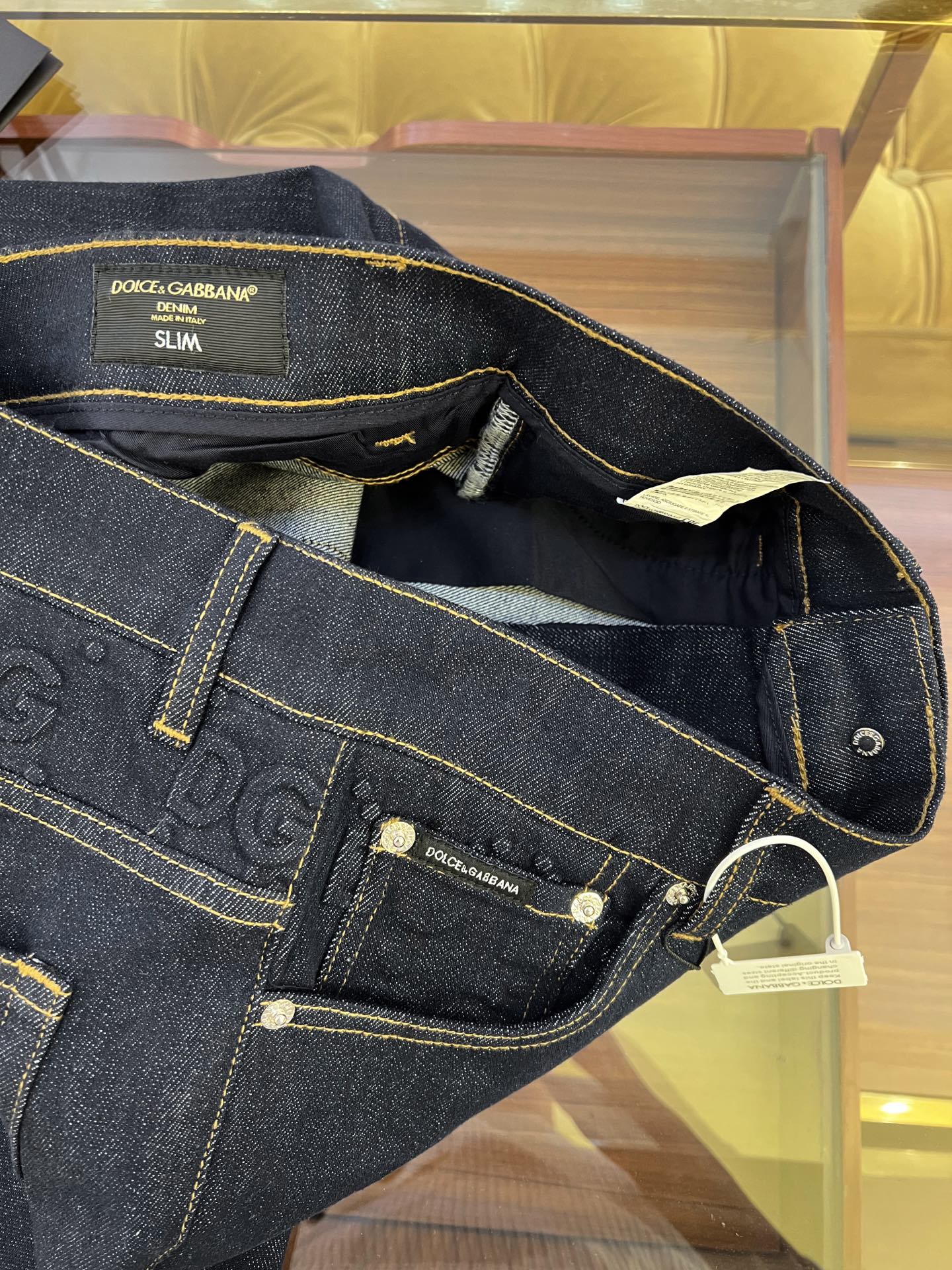 Dolce & Gabbana Slim-Fit Denim Jeans with Embossed Logo Details 9 i1737642359166 1747 0 3
