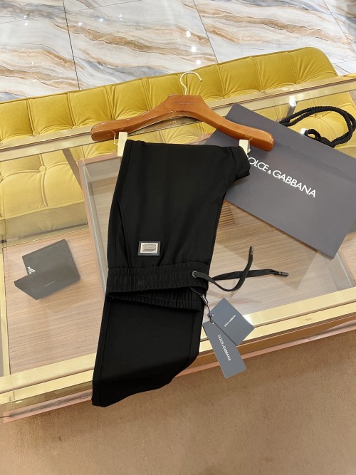 Pantalón de Chándal Dolce & Gabbana Negro con Logo Metálico 1 Pantalón de Chándal Dolce & Gabbana Negro con Logo Metálico