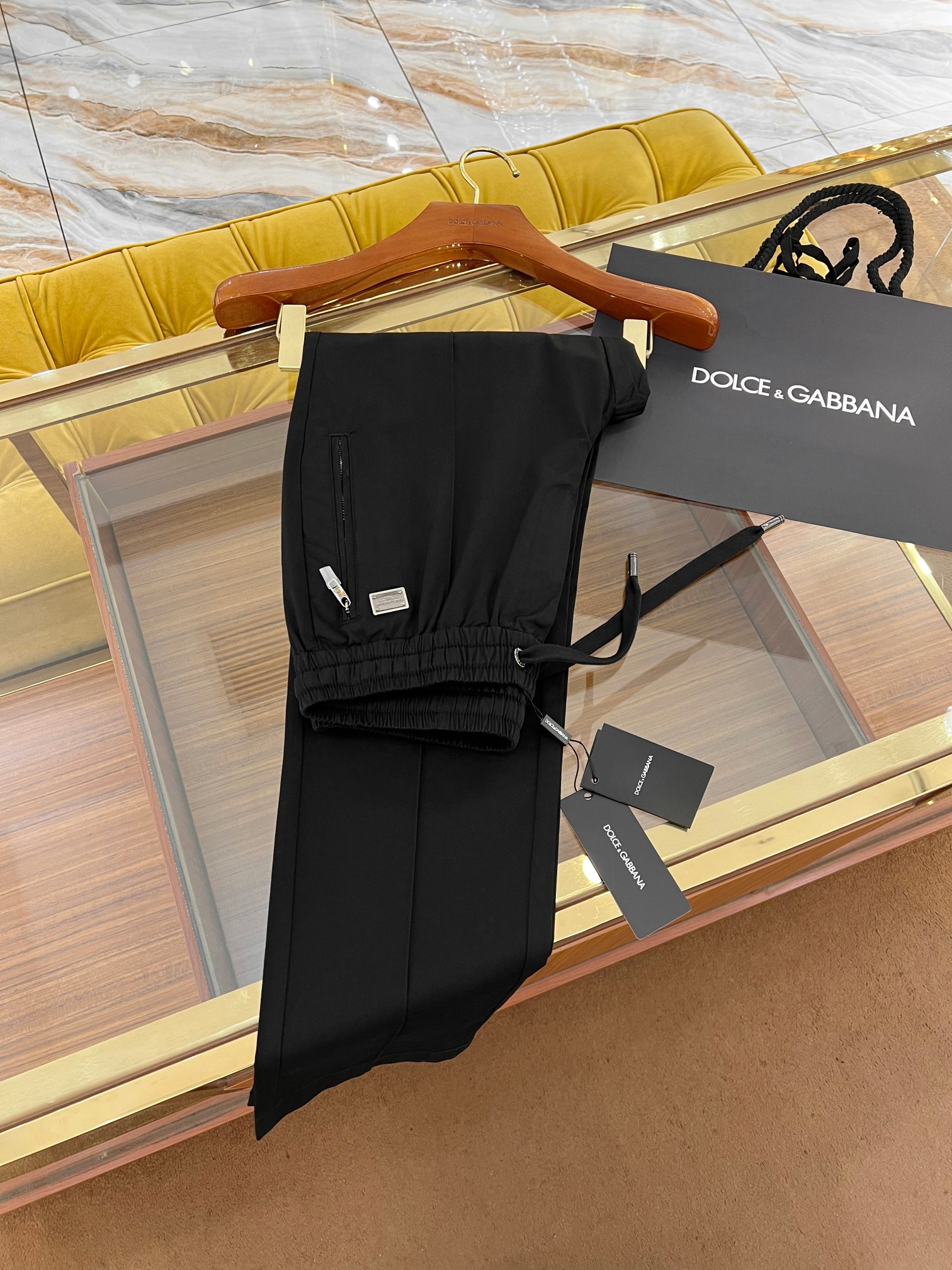 “2025 SS🔥DG Leisure Pants with Iron Logo, Cotton Fabric, Zipper Hardware, Size 44-54” - 图片 1