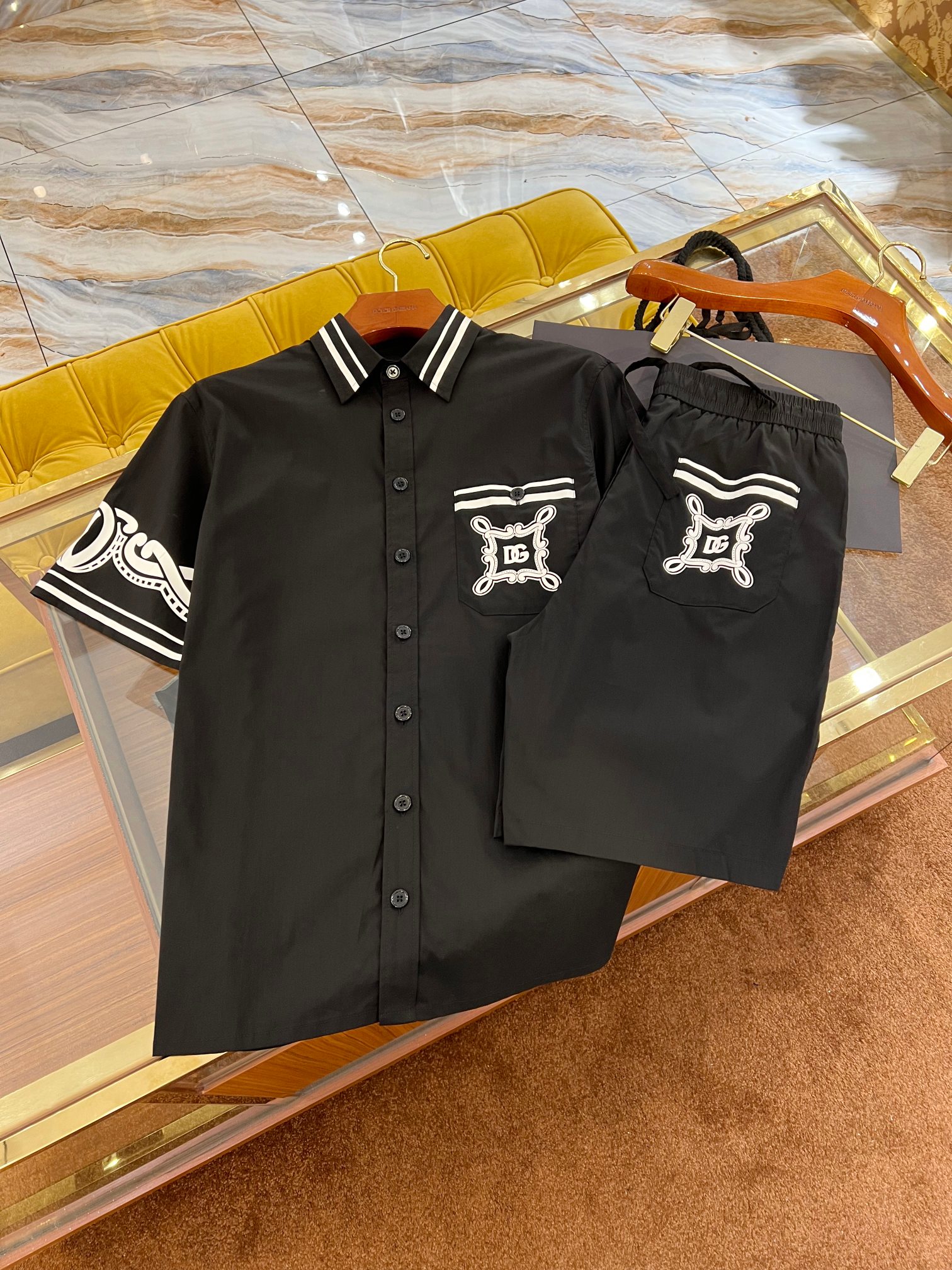 一套完美搭配 不拆卖！