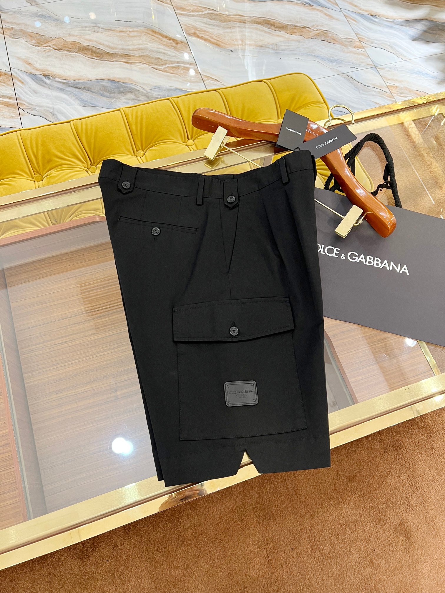 “2025 SS 🔥DG Casher Shorts: High-Quality Cotton Fabric with Coloured Logo” - 图片 3