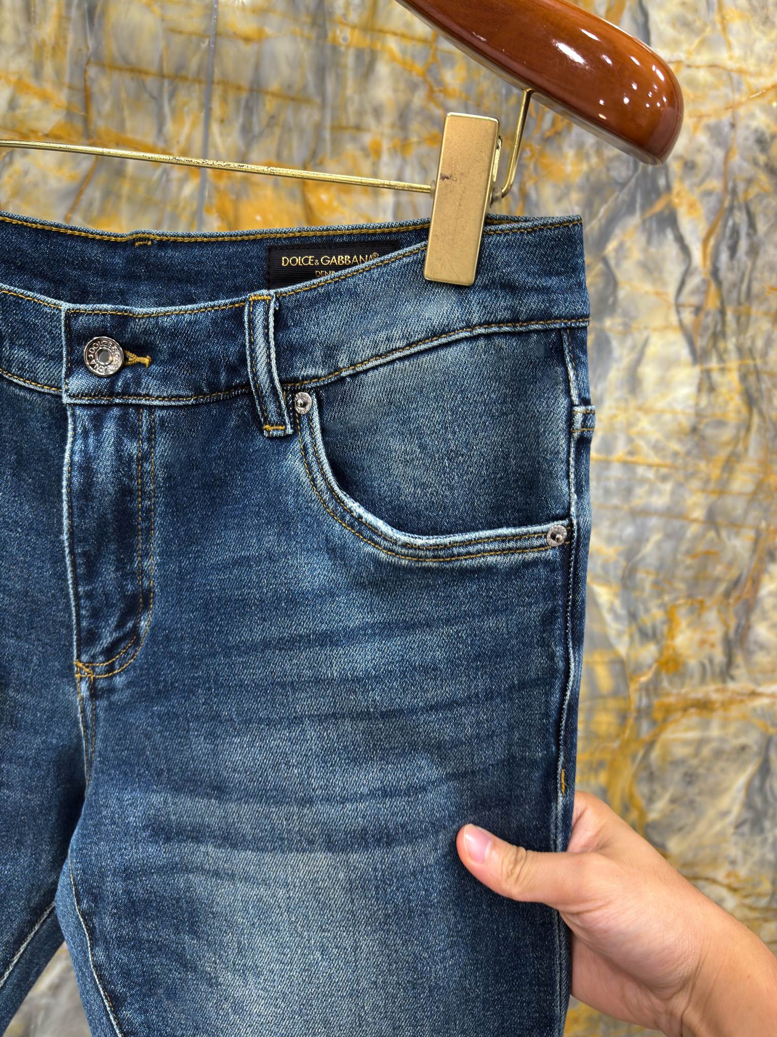 2025/AW🔥最新款DG 顶级牛仔裤 完美水洗工艺 经典小皮牌 高档拉链五金定制 SLIM修身小脚裤型