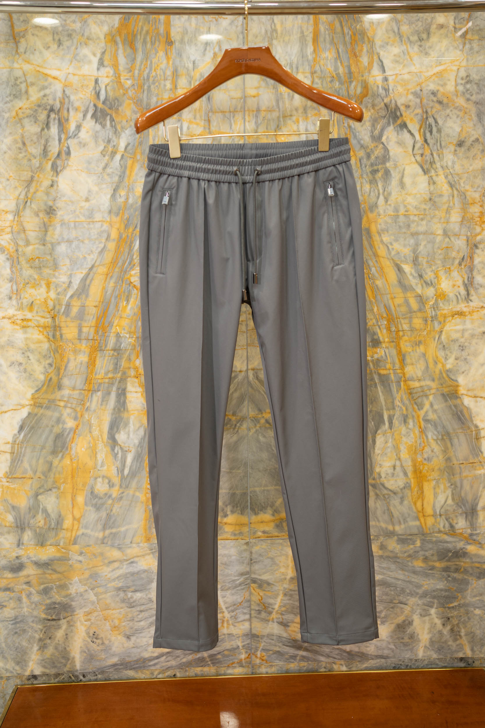 2025/AW🔥新款休闲裤 进口尼龙三防面料 独家DG铁牌logo 小直筒裤型 Size:44-54