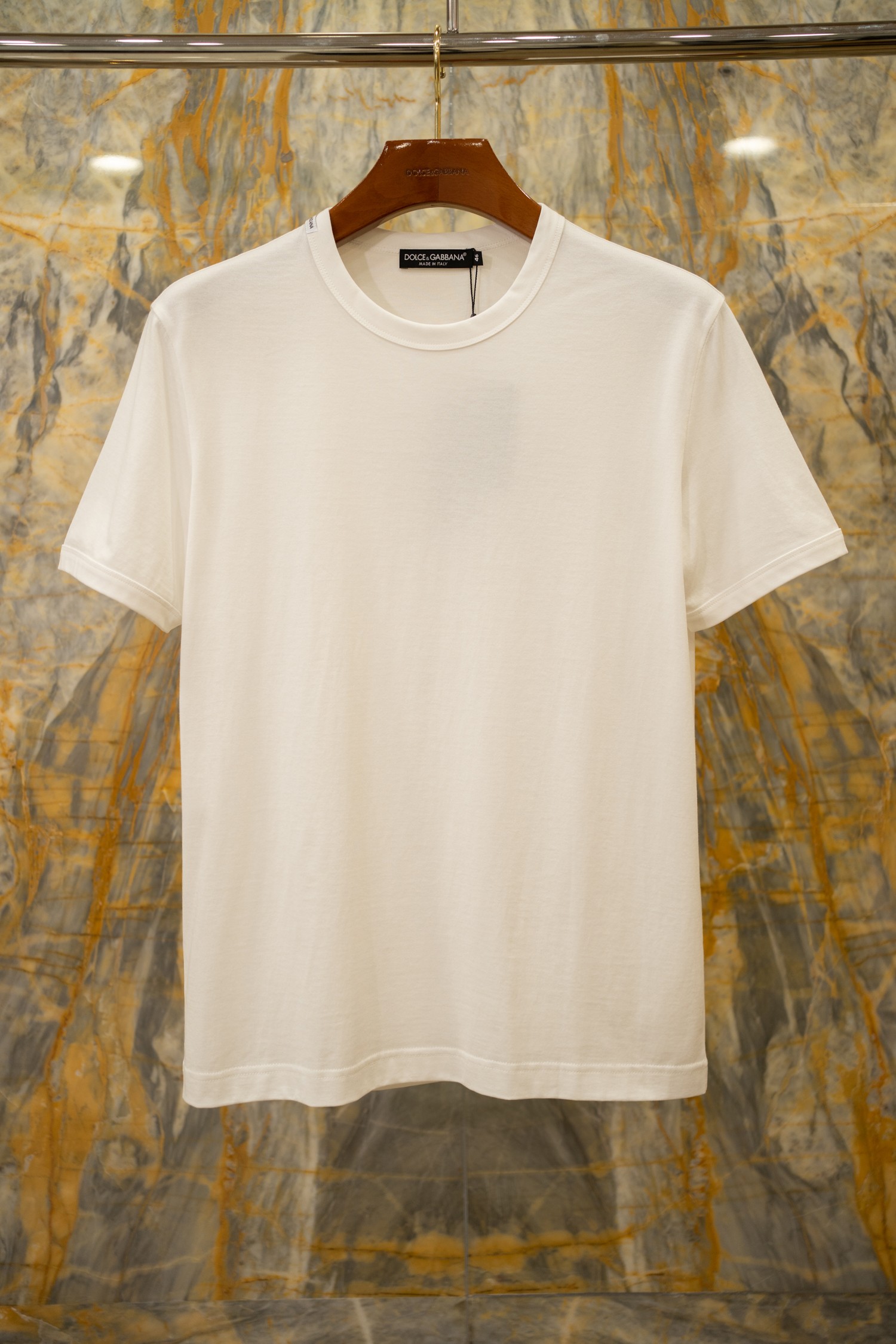 NO:785800,2026SSDG clean version T-shirt, color matching collar logo, original fabric custom-woven, suitable for bottoming and outer wear, white Size: 44-56, Dolce & Gabbana-clothing, Dolce&Gabbana, tees, t-shirt,198609092026SSDG净版T恤 配色领标logo 原版面料定织 打底外穿都适合 白色 Size:44-56,杜嘉班纳-服装,Dolce&Gabbana,tees，t-shirt,,Women's clothing