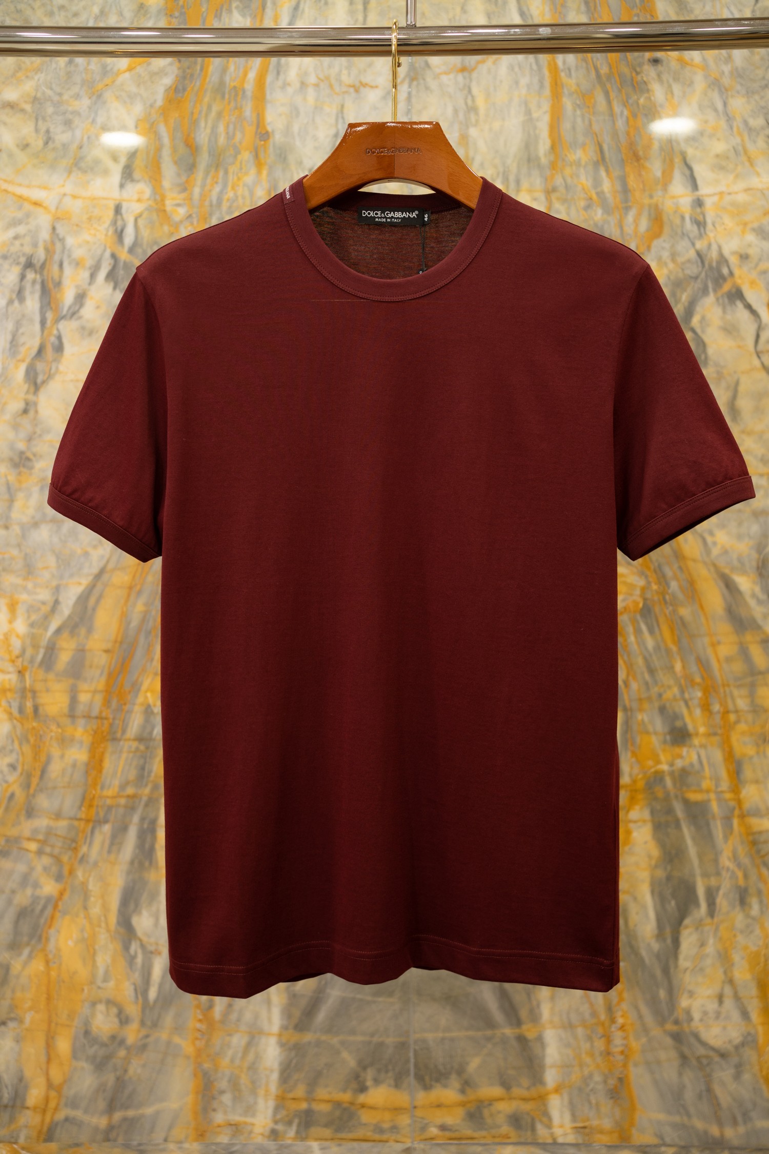 NO:785796,2026SSDG clean version T-shirt, color matching collar logo, original fabric custom-woven, suitable for bottoming and outer wear, burgundy Size: 44-56, Dolce & Gabbana-clothing, Dolce&Gabbana, tees, t-shirt,198609092026SSDG净版T恤 配色领标logo 原版面料定织 打底外穿都适合 酒红色 Size:44-56,杜嘉班纳-服装,Dolce&Gabbana,tees，t-shirt,,Women's clothing