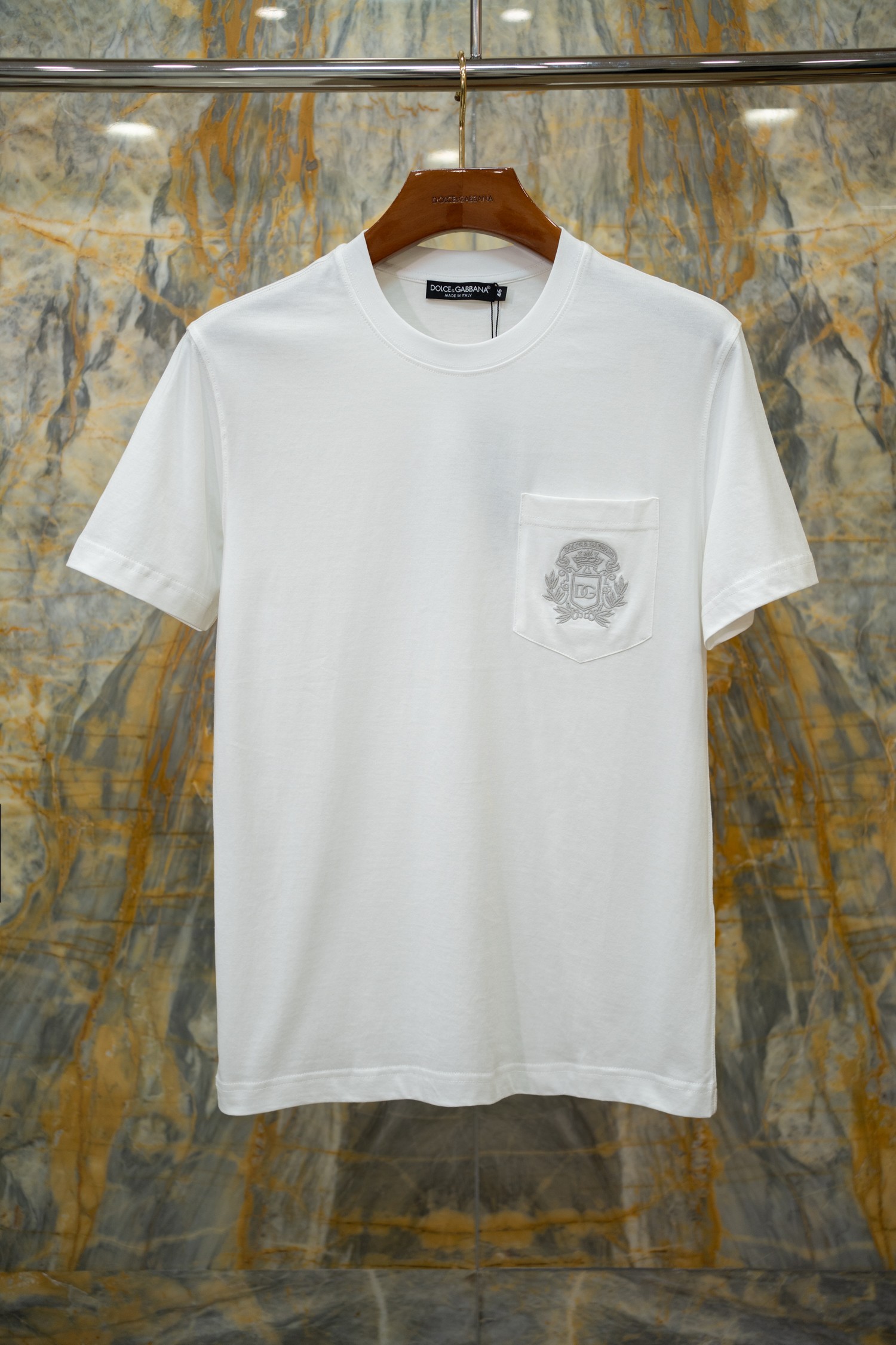 NO:819410,2026SS latest T-shirt DG three-dimensional embroidered logo original fabric custom-woven exclusive sale Size: 44-54, Dolce & Gabbana-clothing, Dolce&Gabbana, tees, t-shirt,198609092026SS最新款T恤 DG立体刺绣logo 原版面料定织 独家发售 Size:44-54,杜嘉班纳-服装,Dolce&Gabbana,tees，t-shirt,,Women's clothing