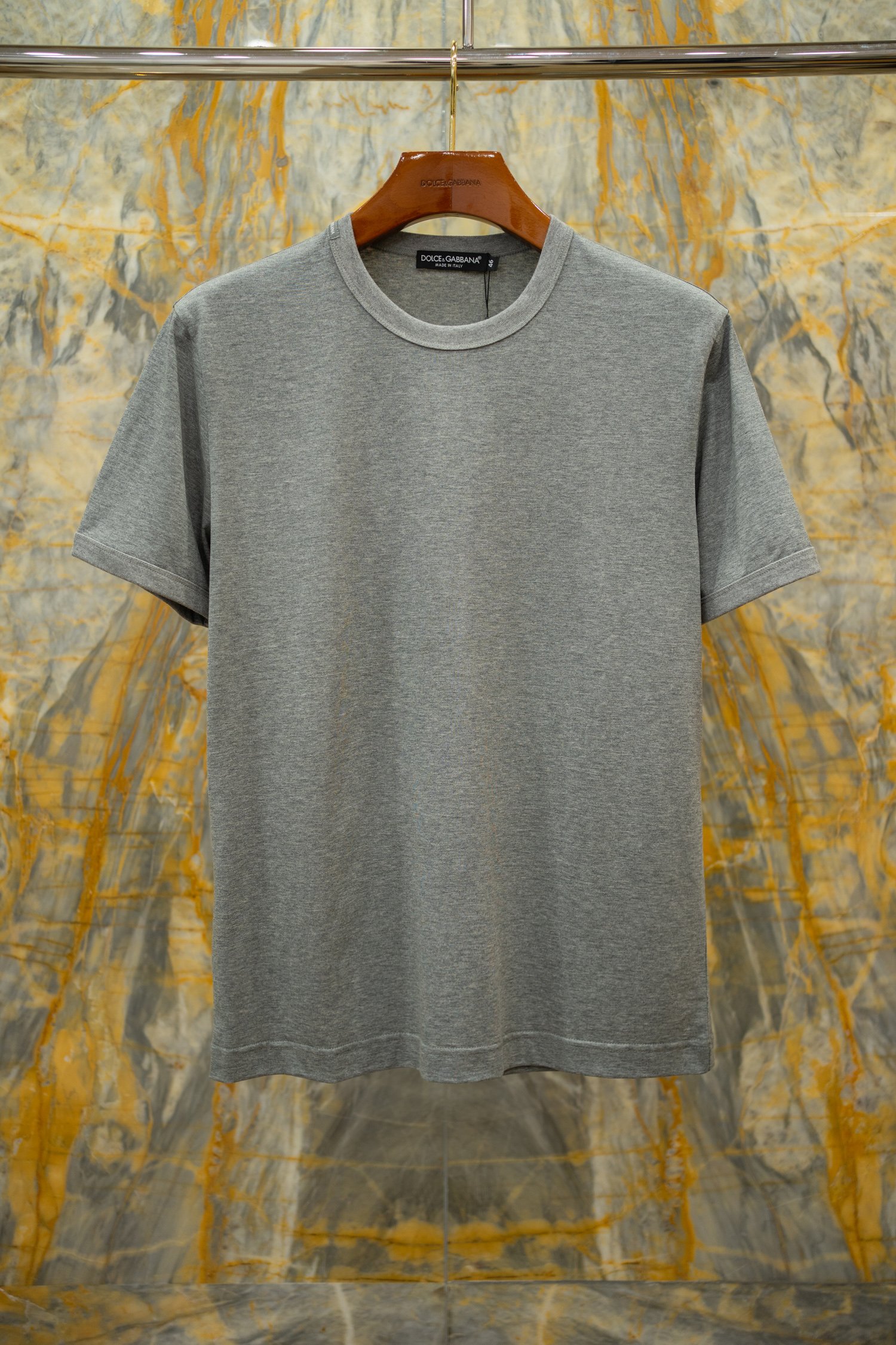 NO:785791,2026SSDG clean version T-shirt, color matching collar logo, original fabric custom-woven, suitable for bottoming and outer wear, floral gray Size: 44-56, Dolce&Gabbana-clothing, Dolce&Gabbana, tees, t-shirt,198609092026SSDG净版T恤 配色领标logo 原版面料定织 打底外穿都适合 花灰色 Size:44-56,杜嘉班纳-服装,Dolce&Gabbana,tees，t-shirt,,Women's clothing