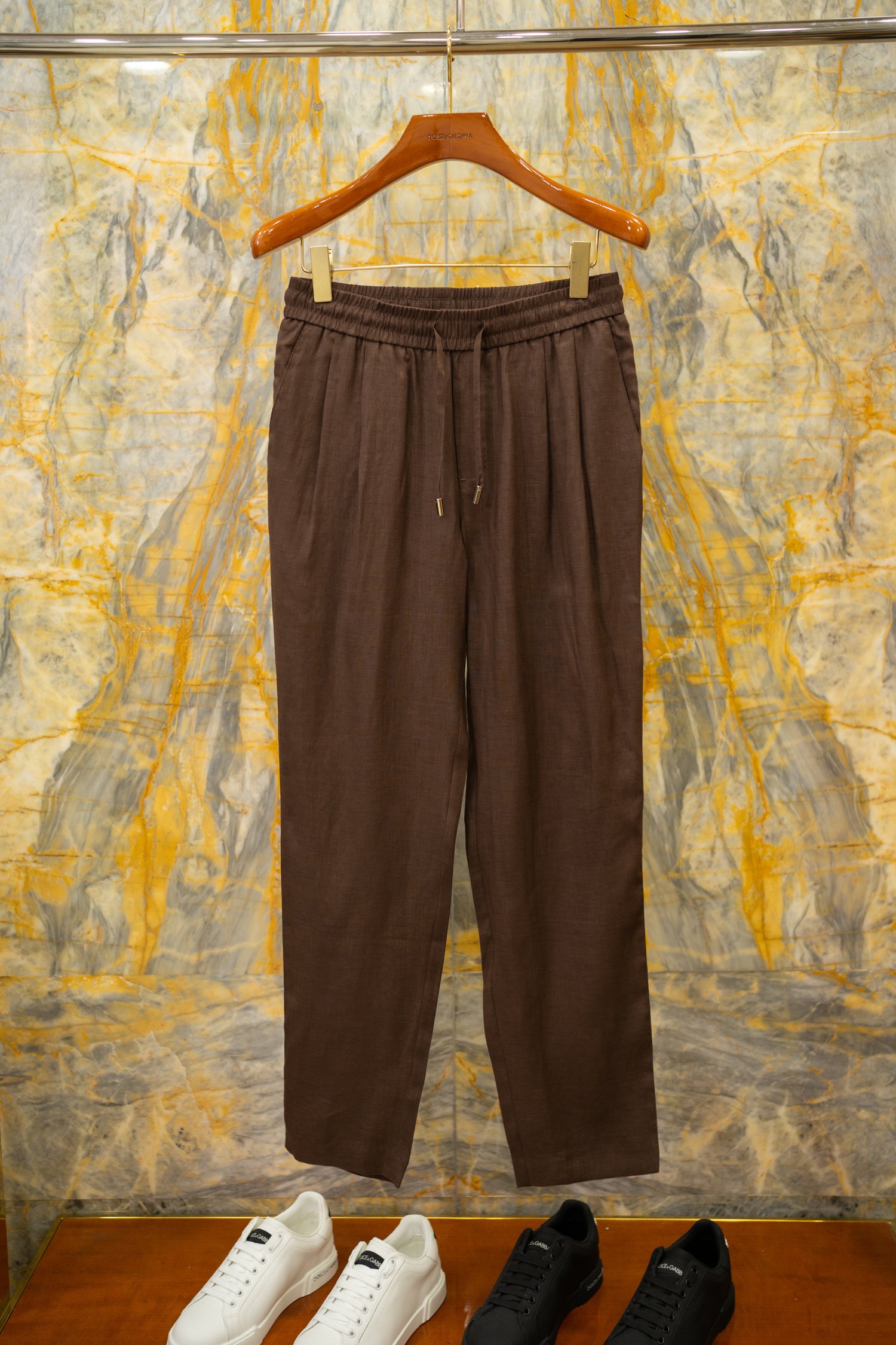 NO:819409,2026SS latest casual trousers, top linen fabric, DG embroidered logo, must-have for old money Size: 44-54, Dolce & Gabbana-clothing, Dolce&Gabbana,198609092026SS最新款休闲长裤 顶级亚麻面料 DG刺绣标识 老钱必备 Size:44-54,杜嘉班纳-服装,Dolce&Gabbana,,Women's clothing