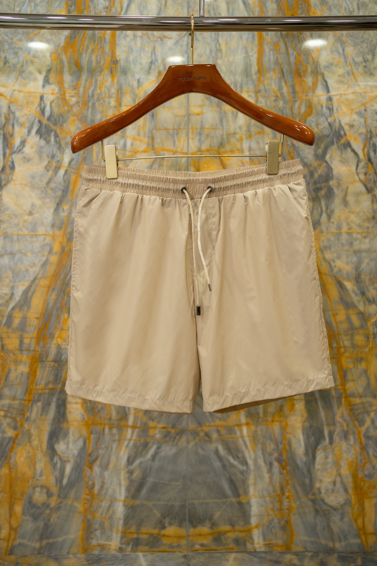 NO:819433,2026SS latest beach pants DG embroidered logo woven quick-drying fabric khaki Size: 44-54, Dolce&Gabbana-clothing, Dolce&Gabbana,198609092026SS最新款沙滩裤 DG刺绣标识logo 梭织速干面料 卡其色 Size:44-54,杜嘉班纳-服装,Dolce&Gabbana,,Women's clothing
