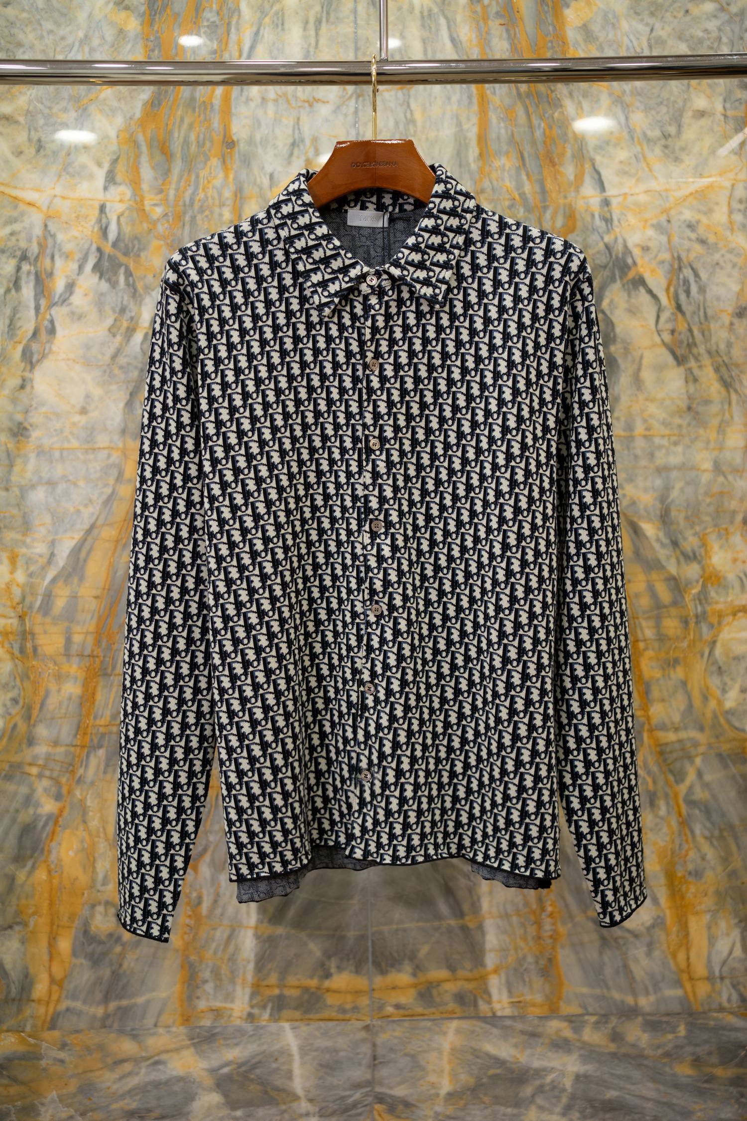 NO:950846,2026AWCD autumn and winter latest knitted casual shirt, original cotton yarn custom-woven, presbyopia logo, classic hot style, top version S-XXXL,,shirts,198609092026AWCD秋冬最新 针织休闲衬衫 原版棉纱定织 老花logo 经典大爆款 顶级版本 S-XXXL,,shirts,,Men's clothing