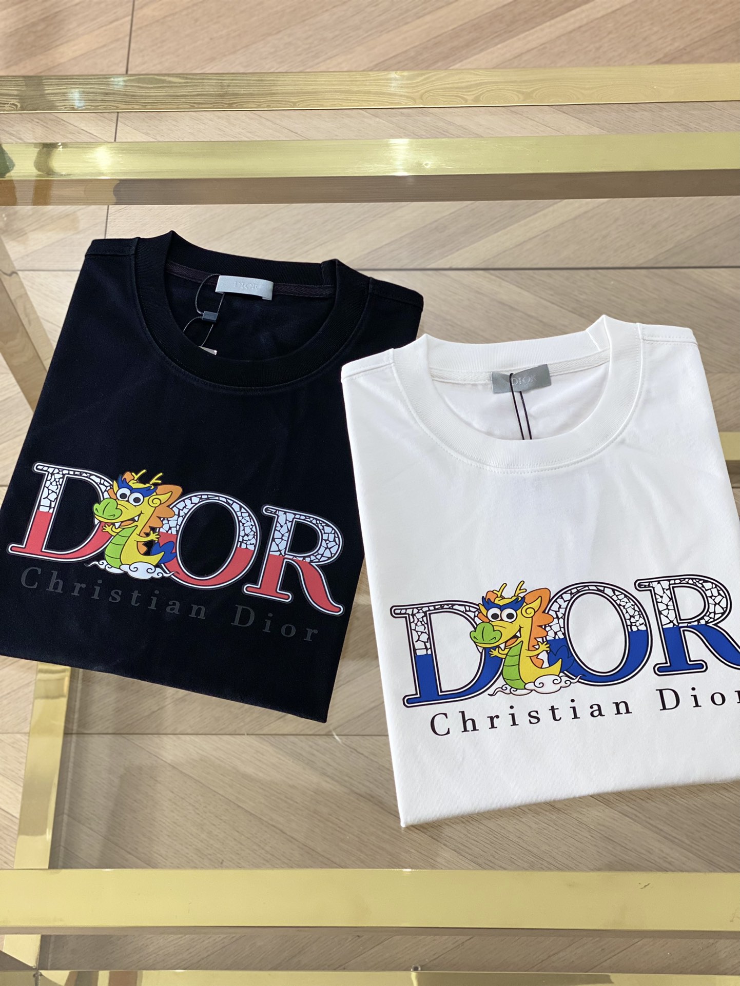 Dior Clothing T-Shirt Embroidery Spring/Summer Collection Fashion Short Sleeve