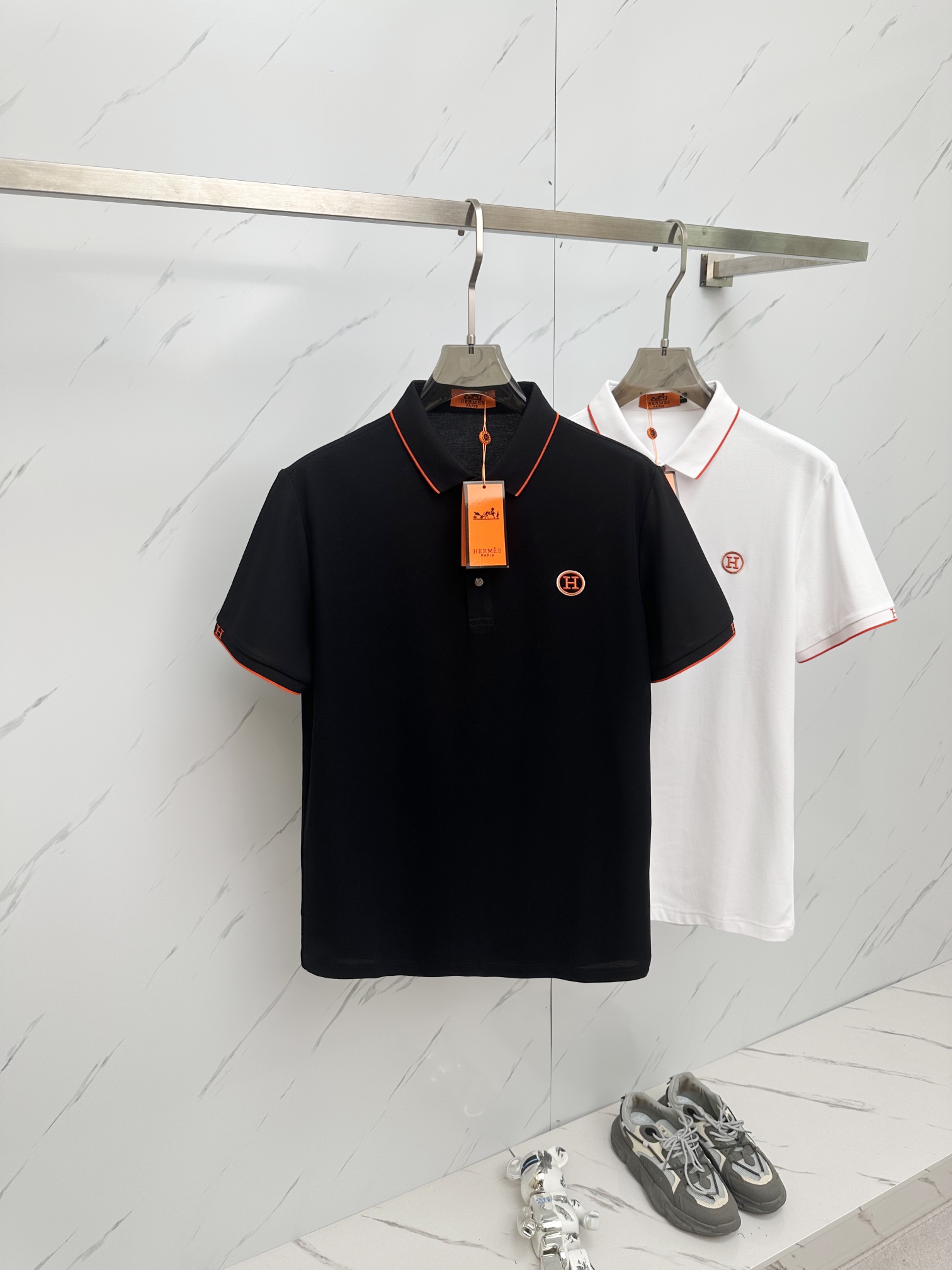 Hermes Kleidung Polo T-Shirt Schwarz Weiß Sommerkollektion Fashion Kurzarm