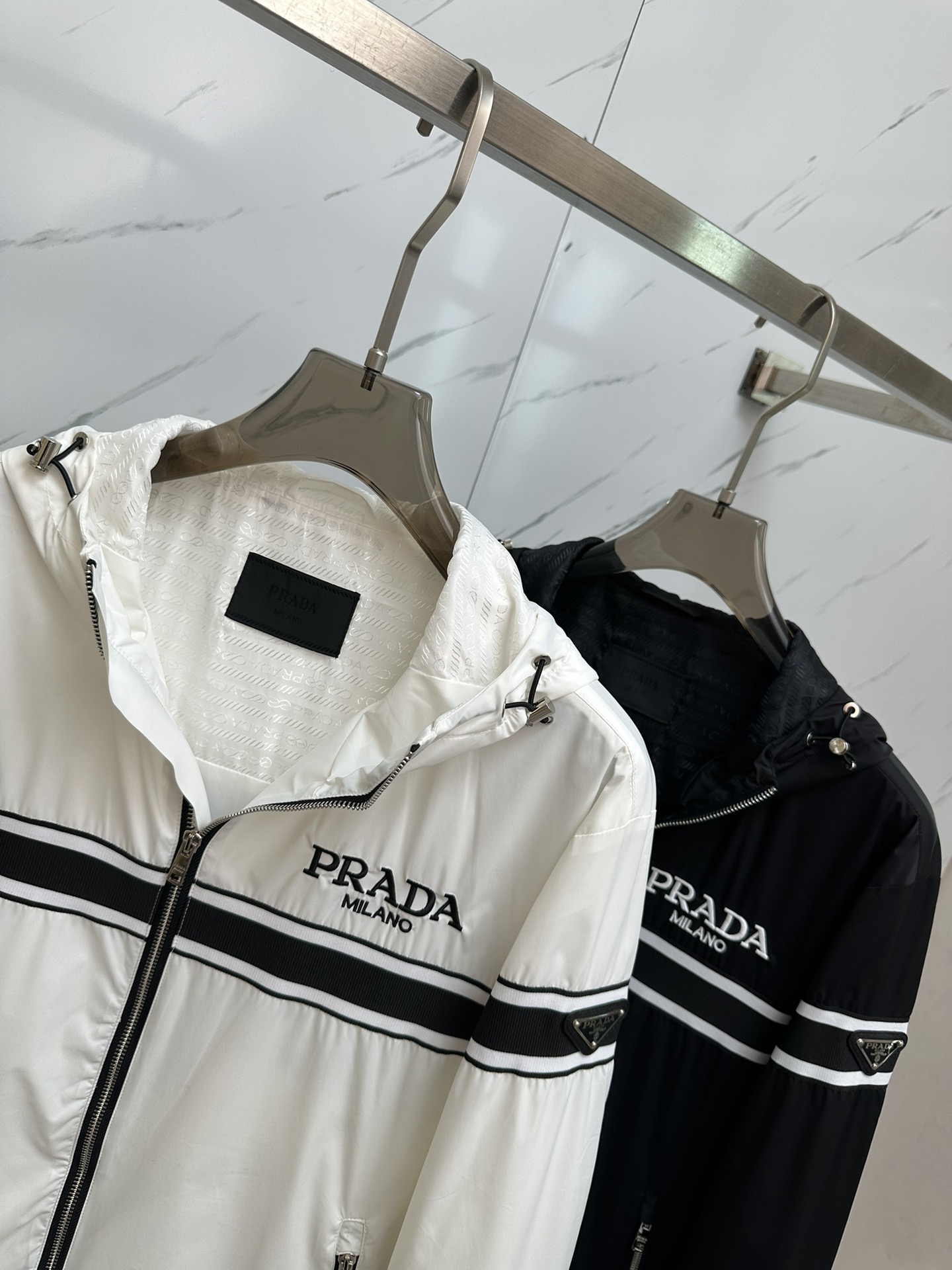 PRADA2024秋冬新款棉服夹克原版1:1订制五金配件全进口原版定制欢迎专柜对比超柔软超级重工面料做工