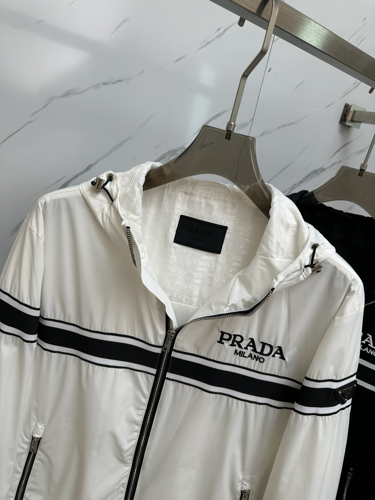 PRADA2024秋冬新款棉服夹克原版1:1订制五金配件全进口原版定制欢迎专柜对比超柔软超级重工面料做工